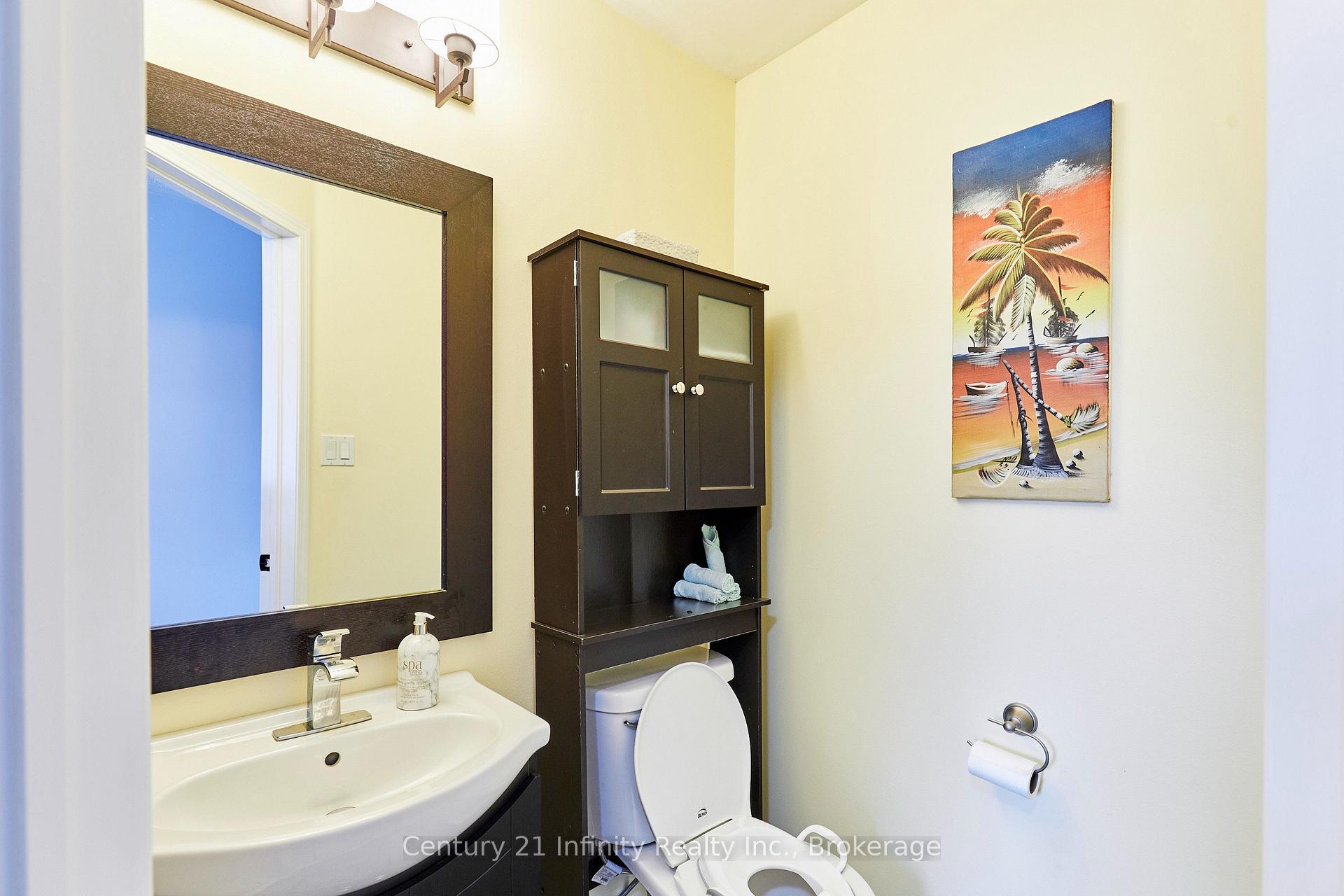 Photo 5 of 258 Swindells Street, Clarington, Bowmanville — HOMEH