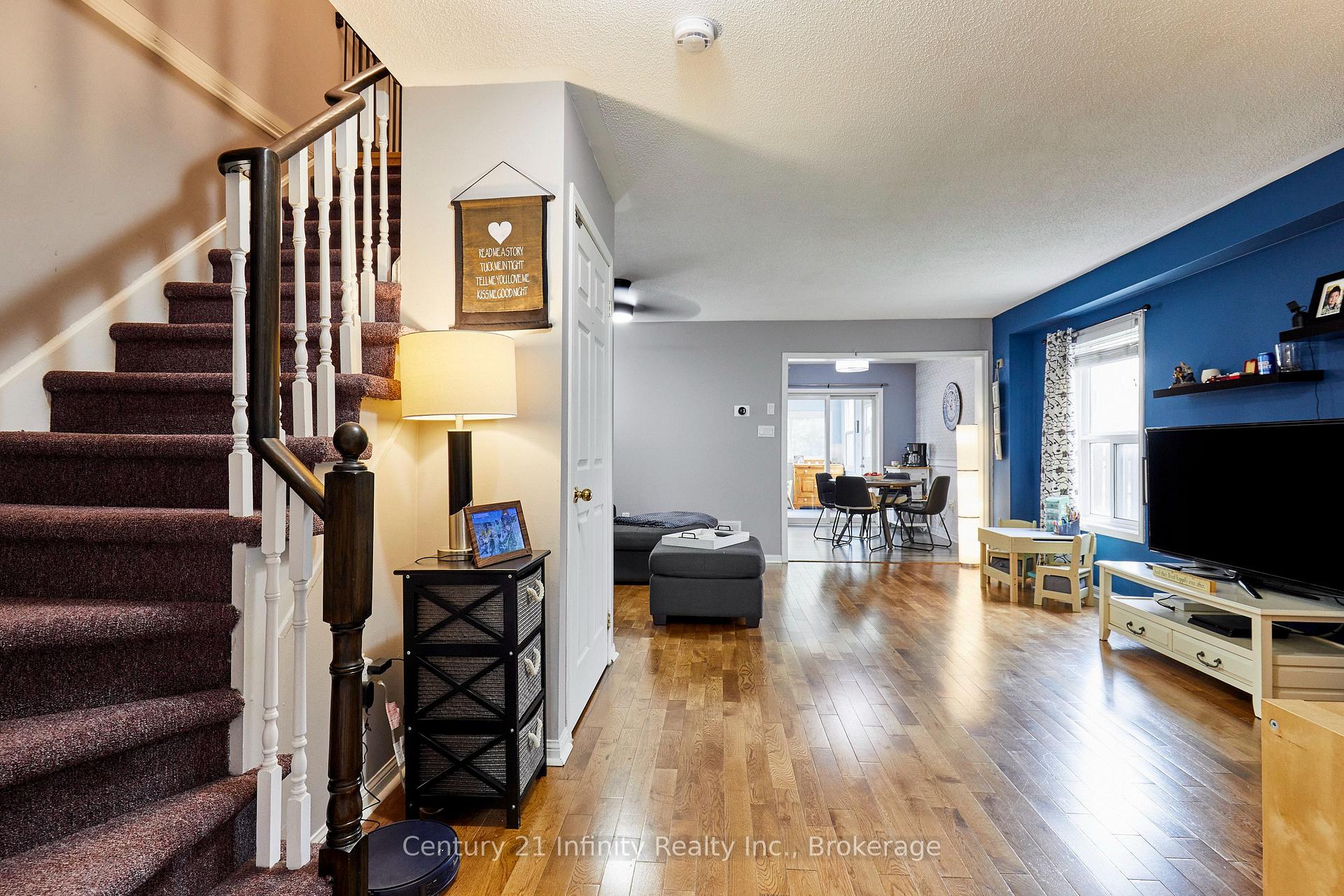 Photo 6 of 258 Swindells Street, Clarington, Bowmanville — HOMEH