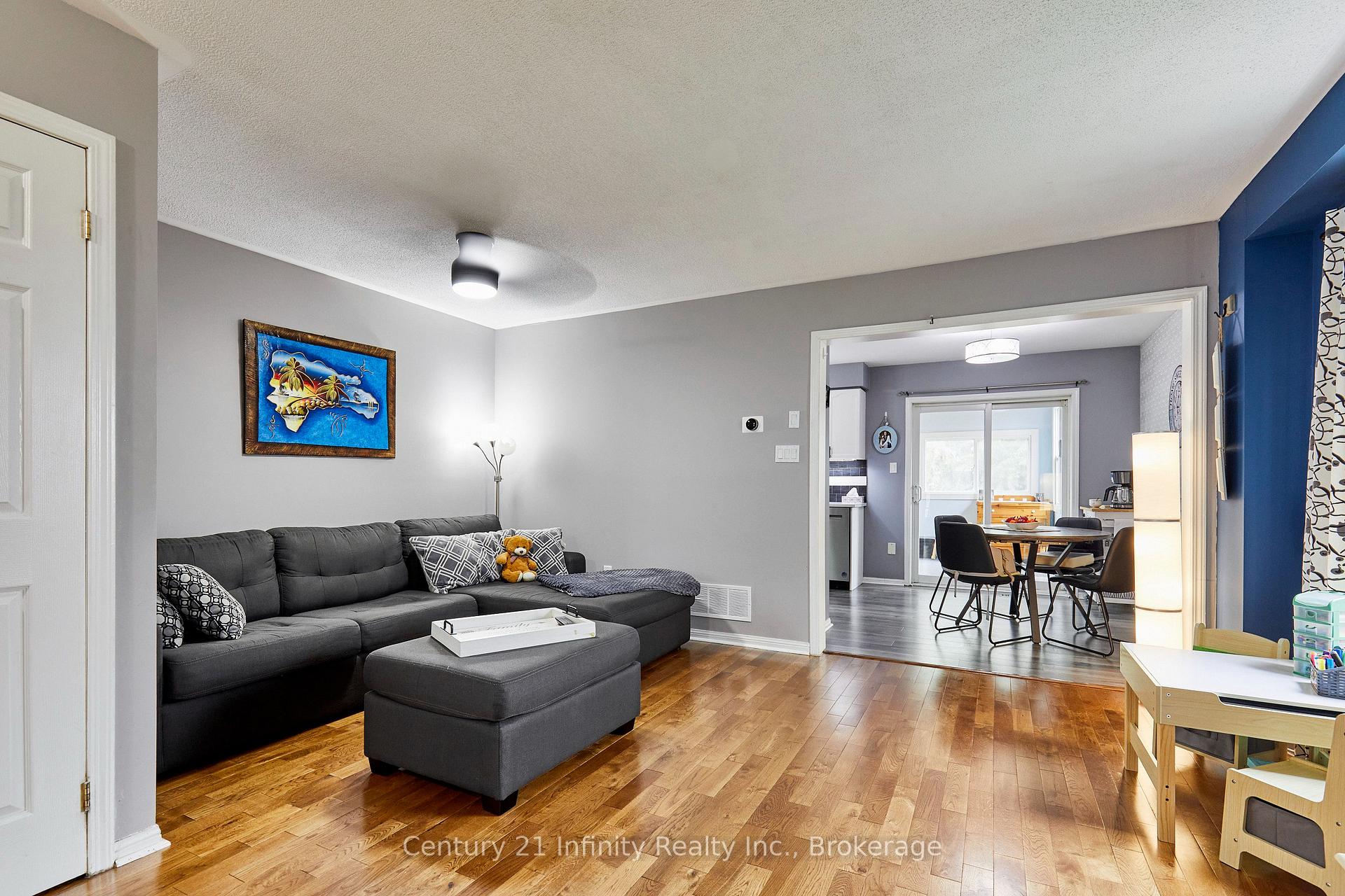 Photo 8 of 258 Swindells Street, Clarington, Bowmanville — HOMEH