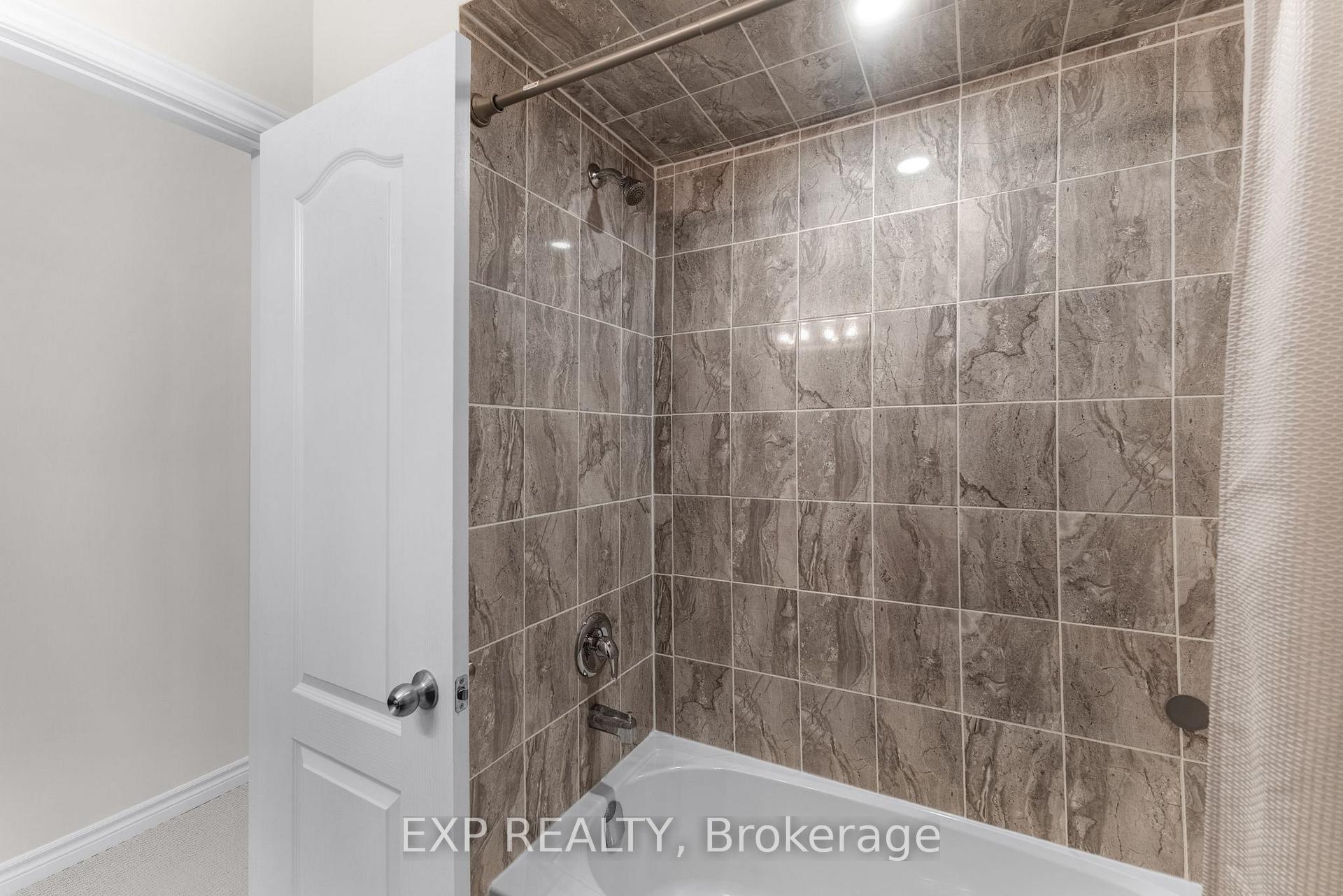 Photo 36 of 18 Hough Lane, Ajax, Northwest Ajax — HOMEH