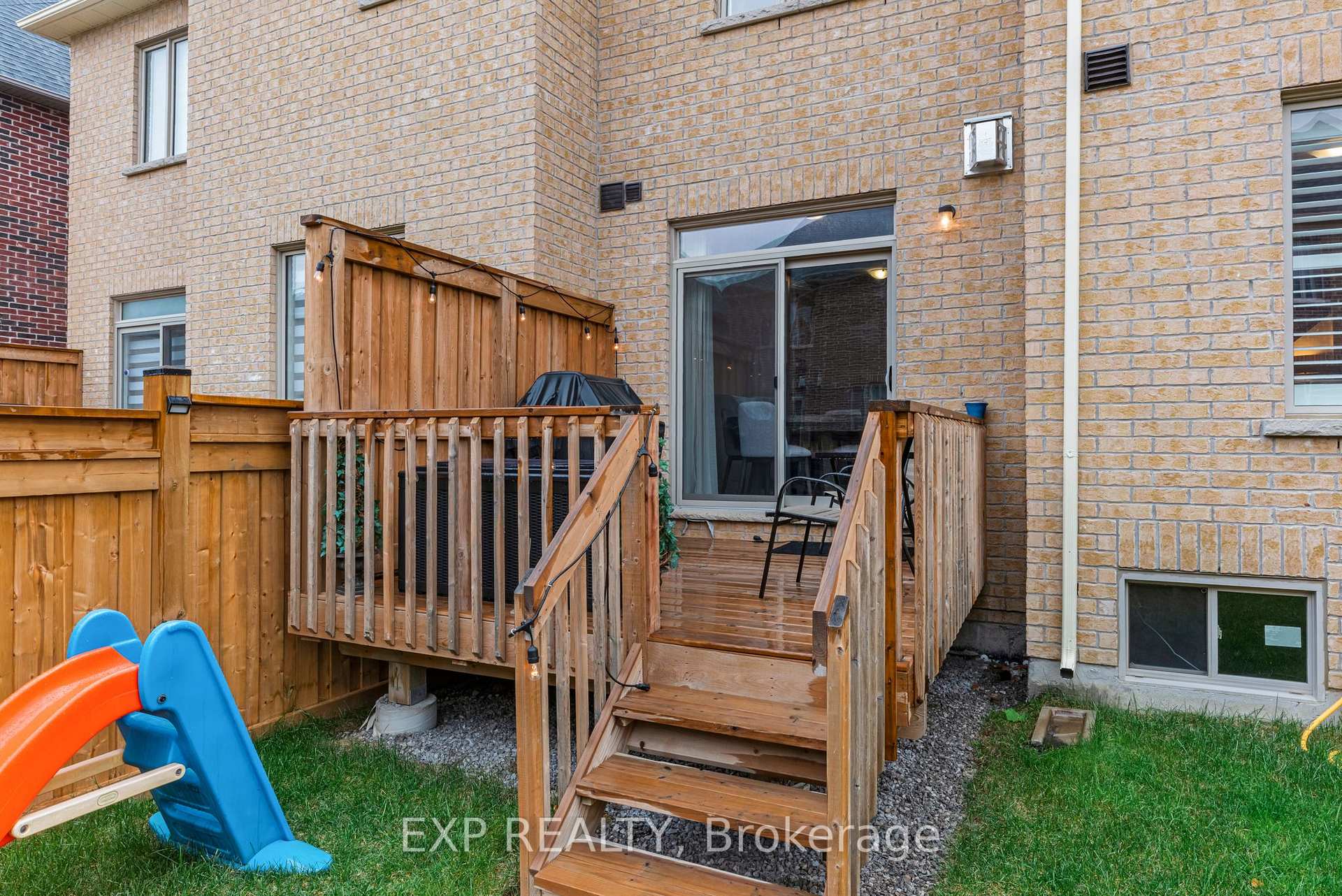 Photo 40 of 18 Hough Lane, Ajax, Northwest Ajax — HOMEH