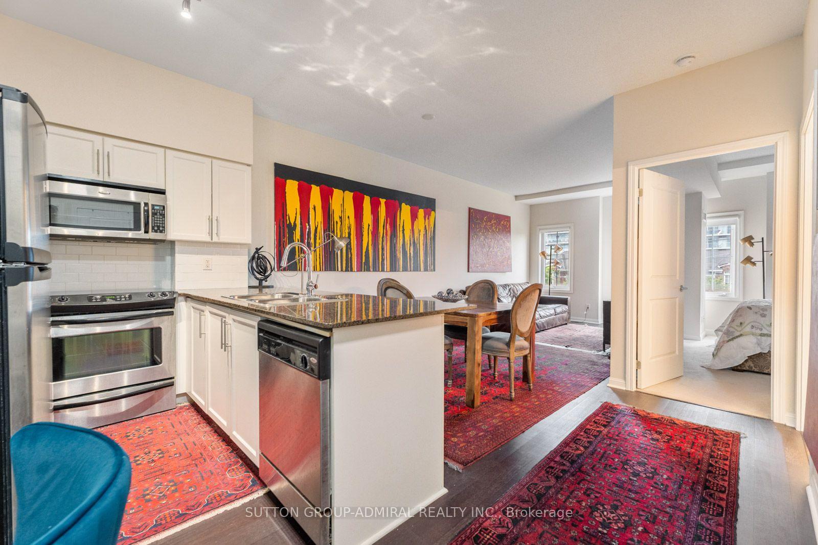 Photo of Unit 314, 15 Windermere Avenue