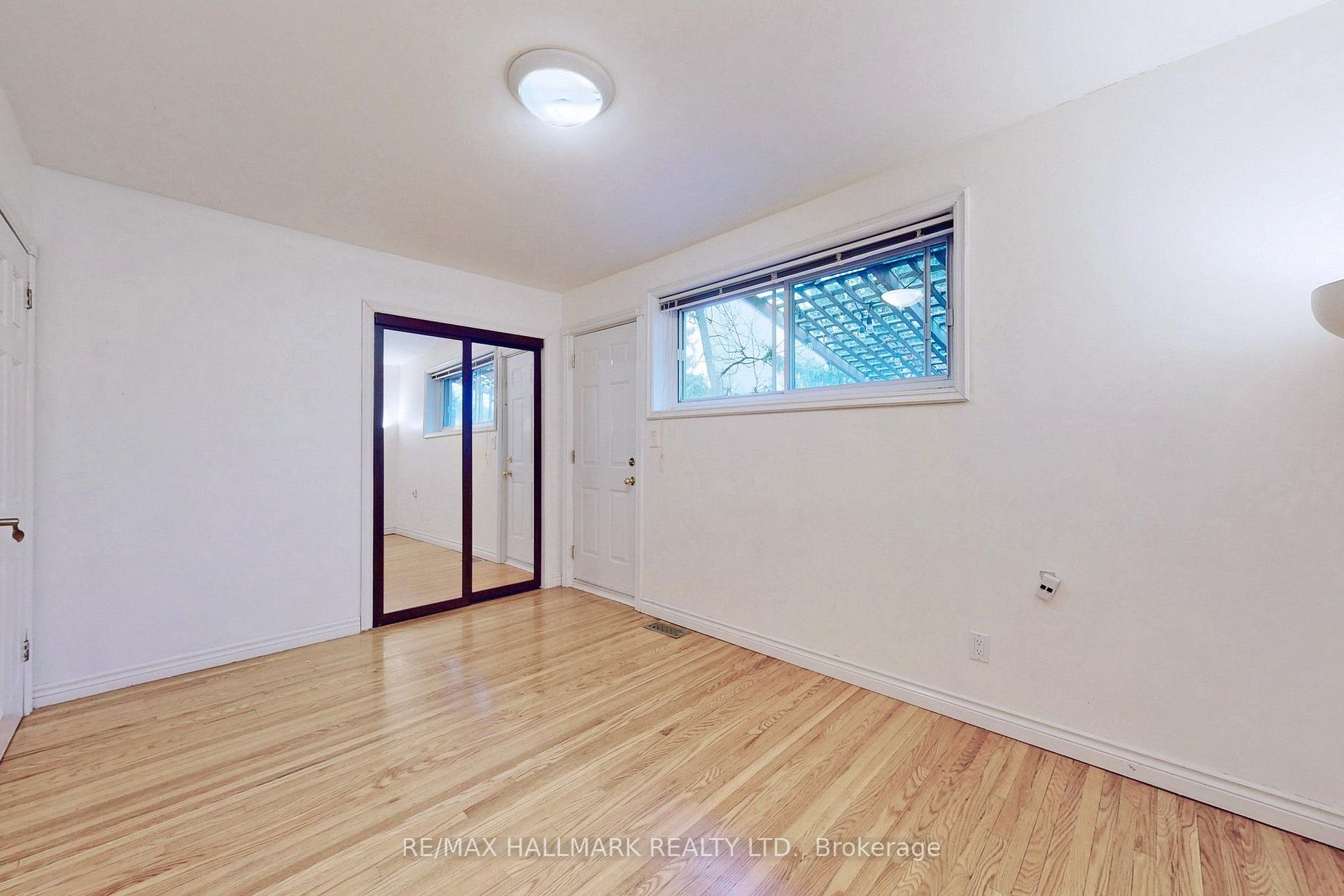 Photo 16 of 16 Knowles Crescent, Aurora, Aurora Heights — HOMEH