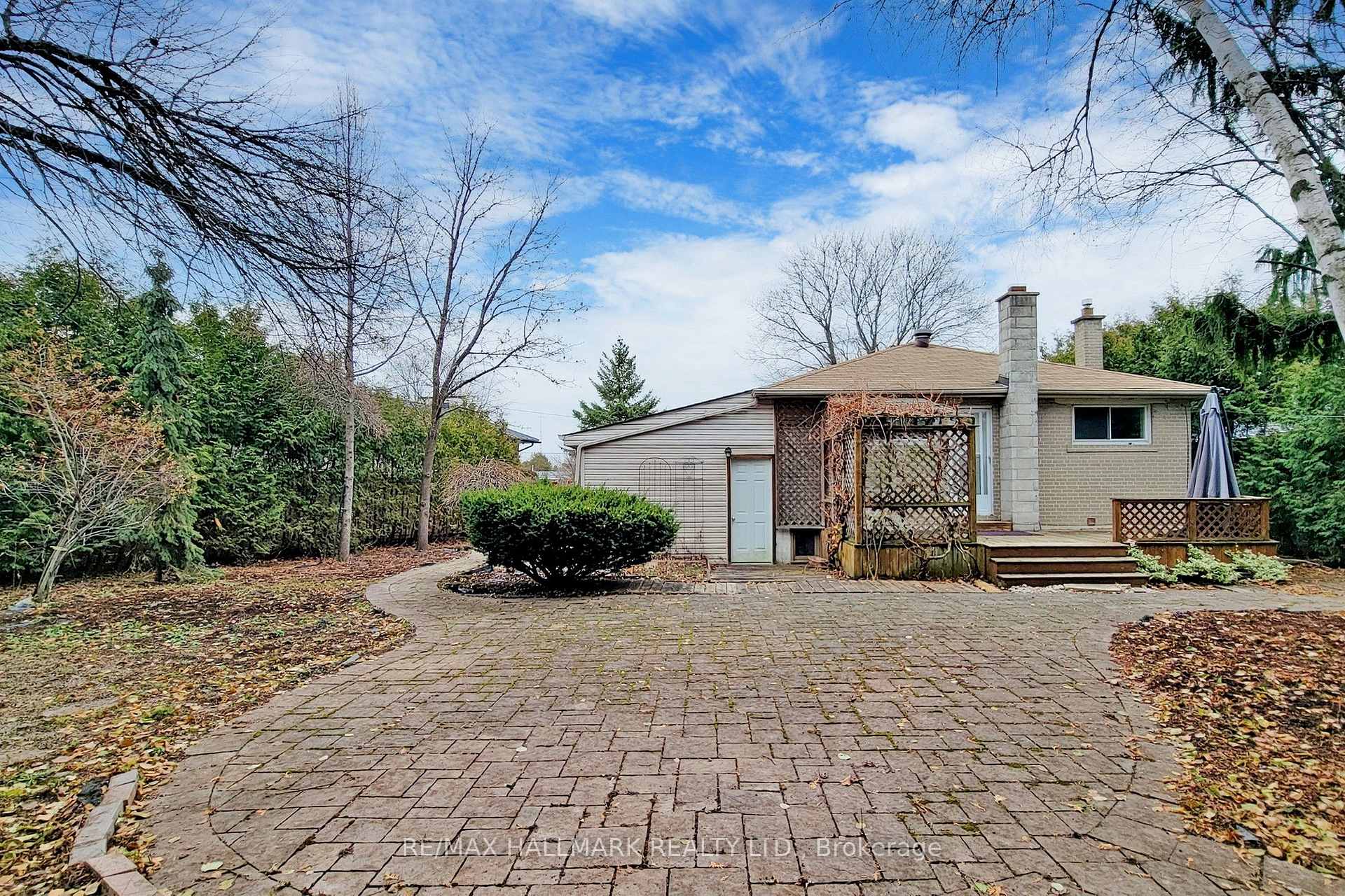 Photo 22 of 16 Knowles Crescent, Aurora, Aurora Heights — HOMEH