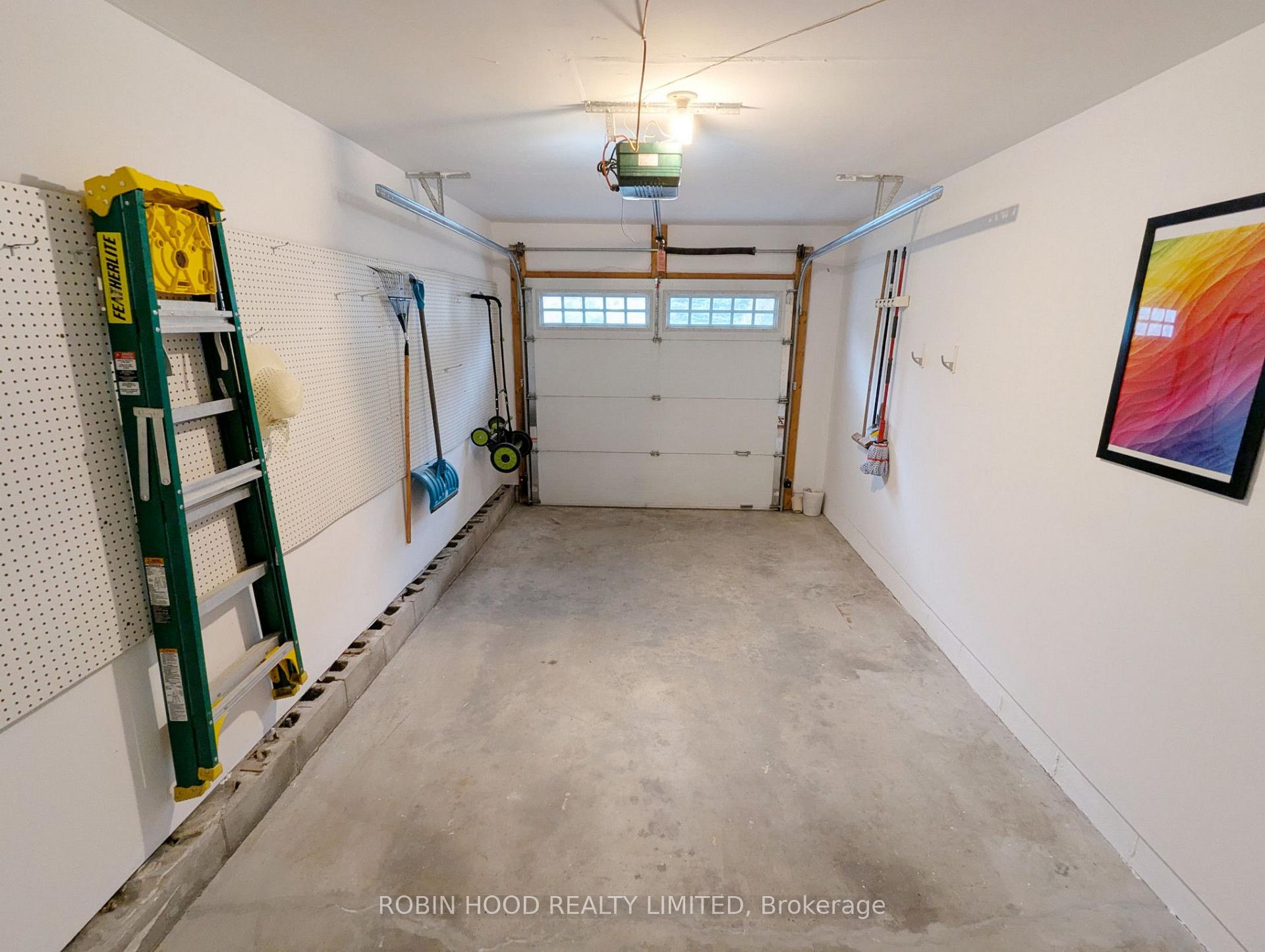 Photo 20 of 75 Stevenson Street N, Guelph, St. George's — HOMEH