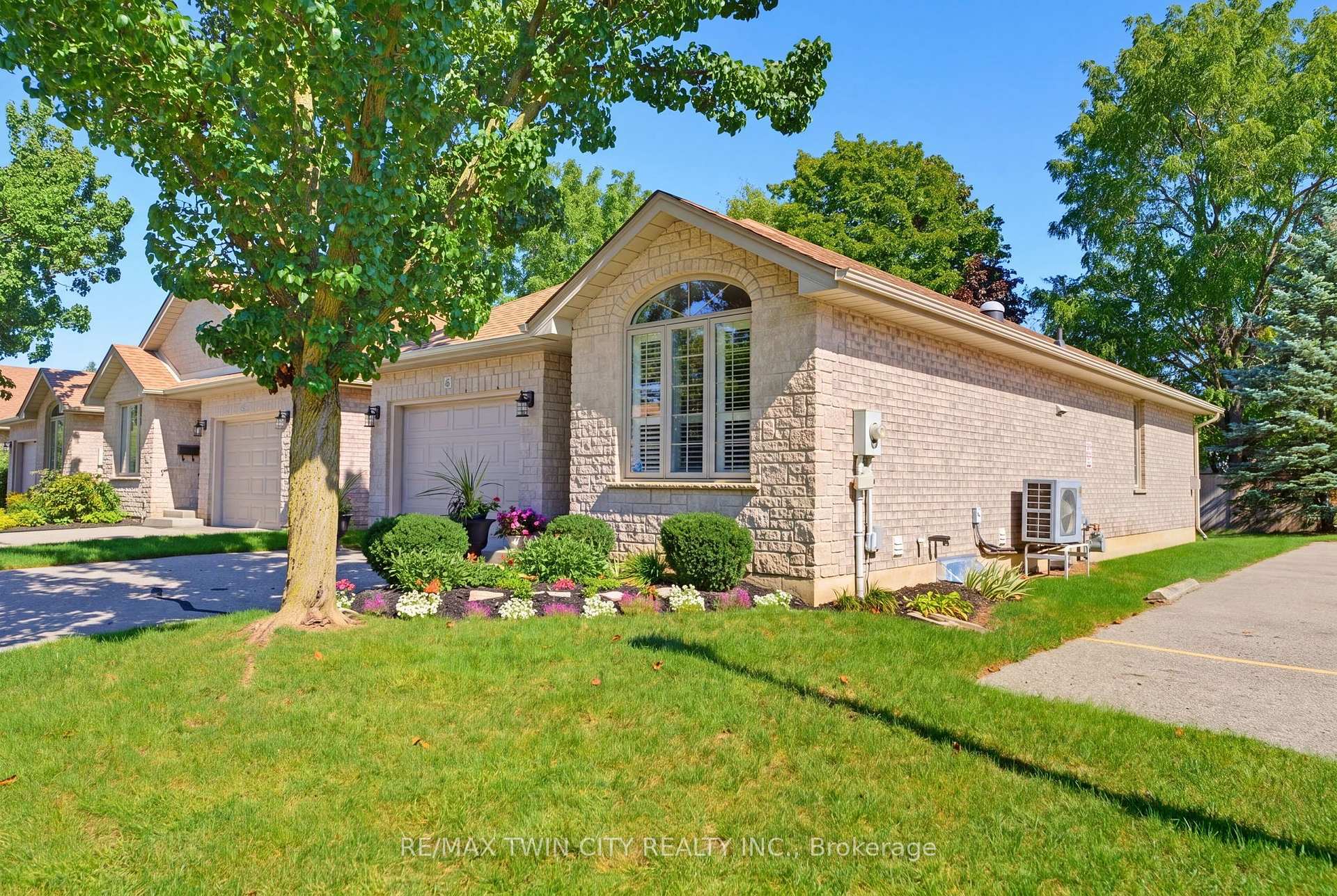 Photo 1 of Unit 9, 73 Morton Avenue W, Brantford, North Park/Wood St. — HOMEH