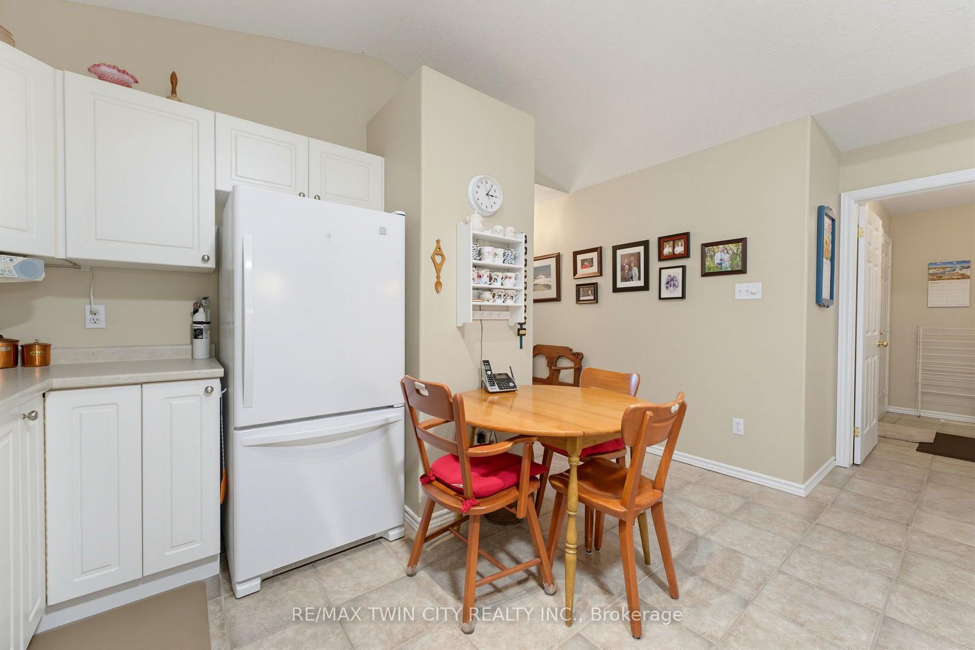 Photo 12 of Unit 9, 73 Morton Avenue W, Brantford, North Park/Wood St. — HOMEH