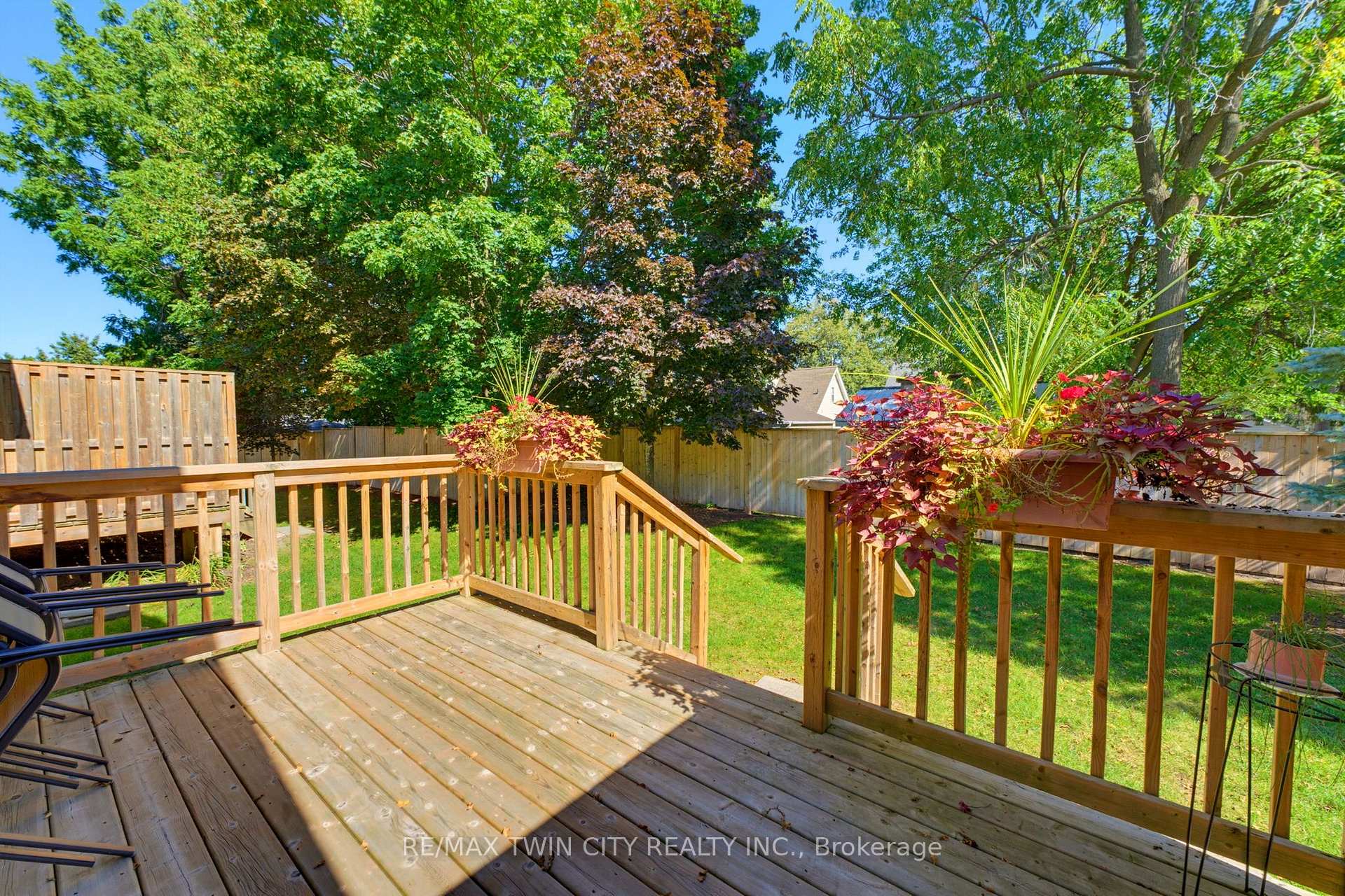 Photo 23 of Unit 9, 73 Morton Avenue W, Brantford, North Park/Wood St. — HOMEH
