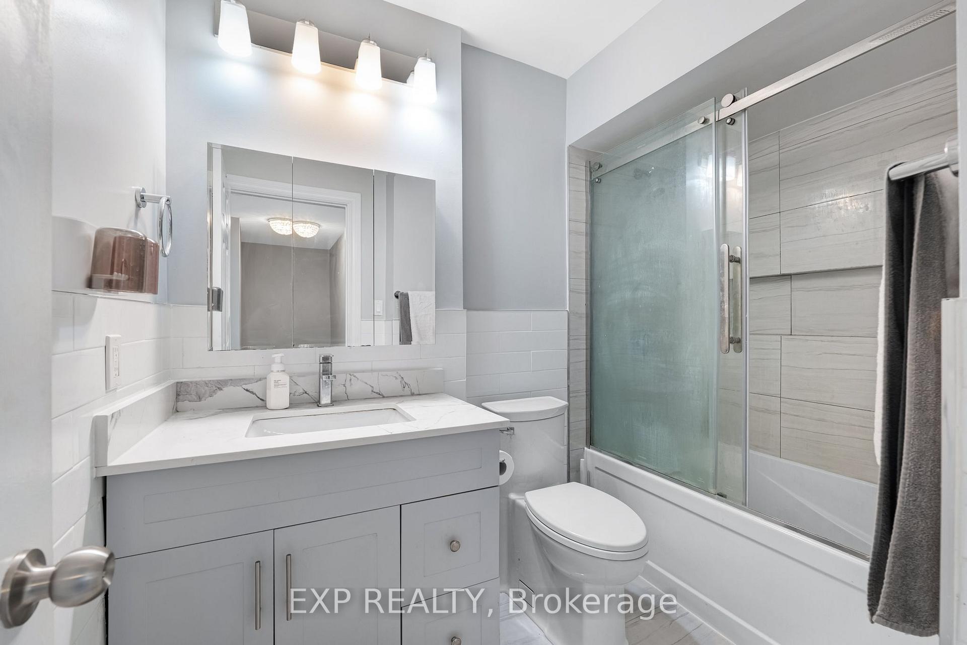 Photo 25 of 6 Poplar Crescent, Aurora, Aurora Highlands — HOMEH