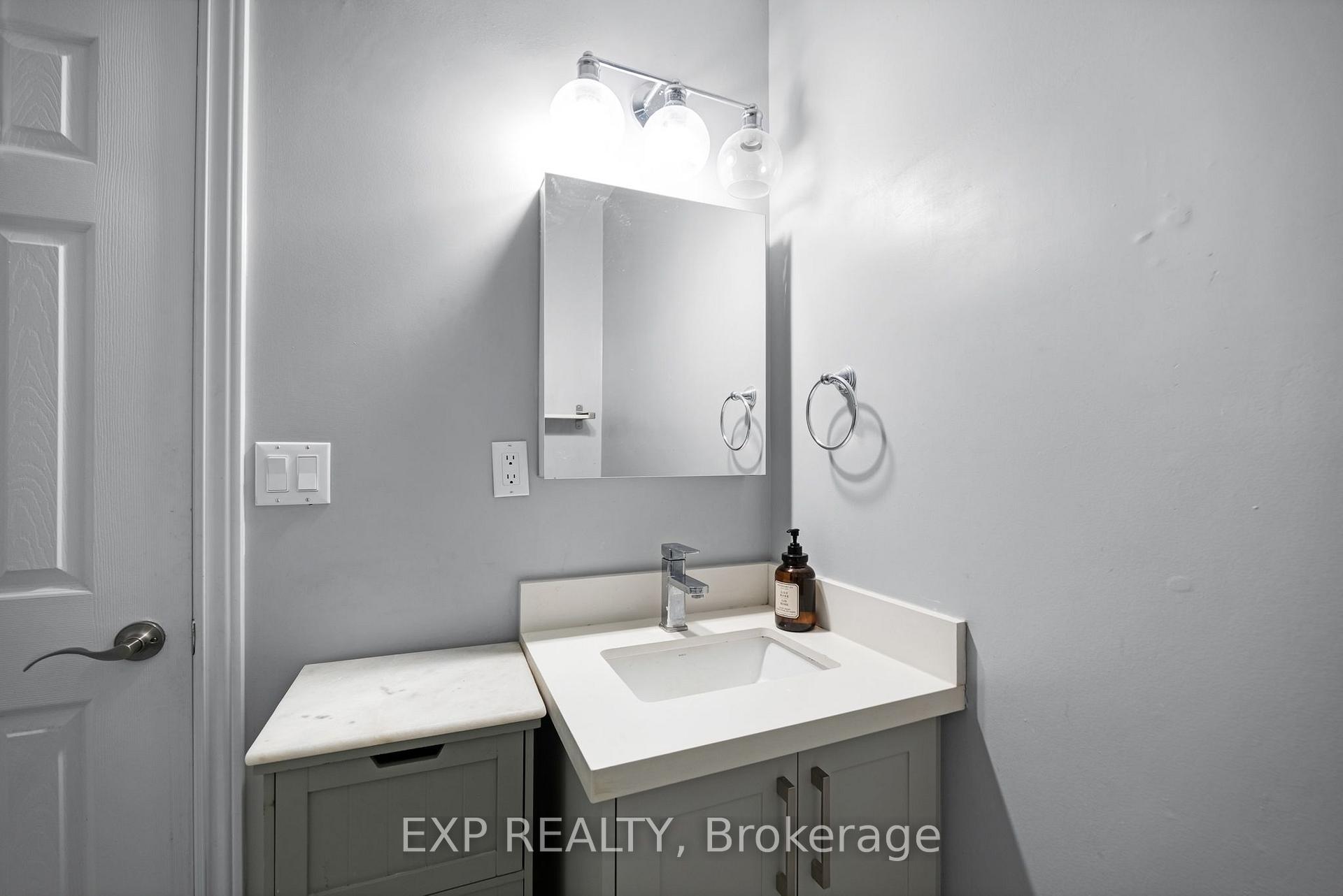 Photo 30 of 6 Poplar Crescent, Aurora, Aurora Highlands — HOMEH
