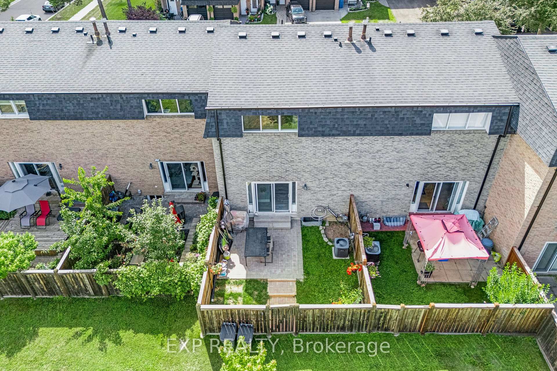 Photo 36 of 6 Poplar Crescent, Aurora, Aurora Highlands — HOMEH
