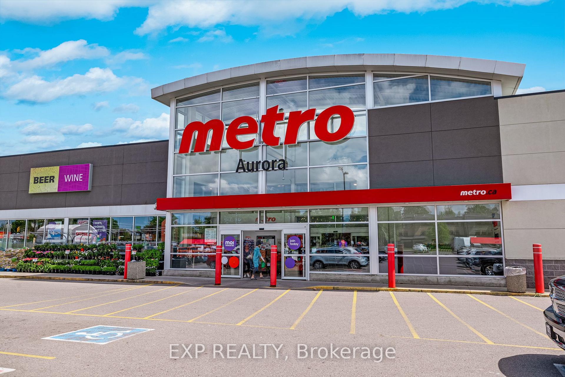 Photo 38 of 6 Poplar Crescent, Aurora, Aurora Highlands — HOMEH