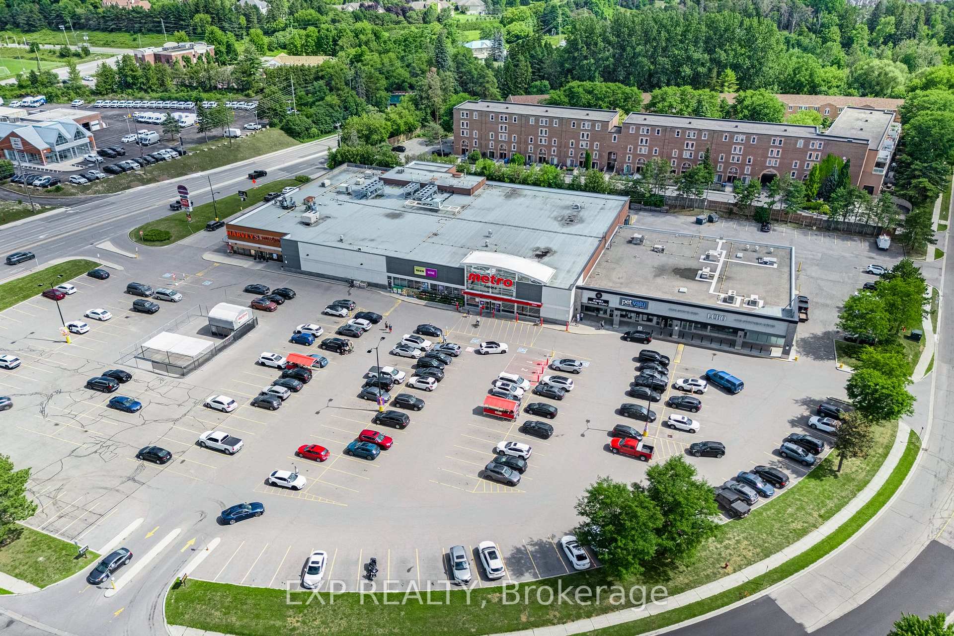 Photo 40 of 6 Poplar Crescent, Aurora, Aurora Highlands — HOMEH