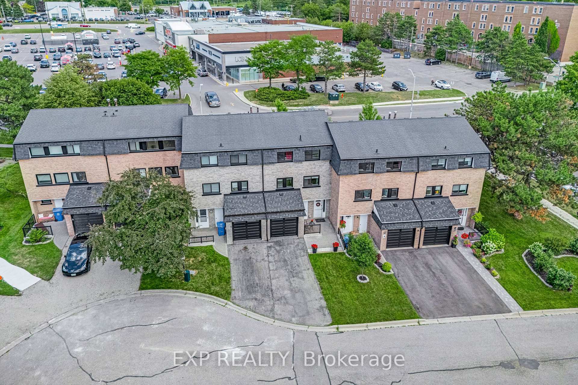 Photo 45 of 6 Poplar Crescent, Aurora, Aurora Highlands — HOMEH