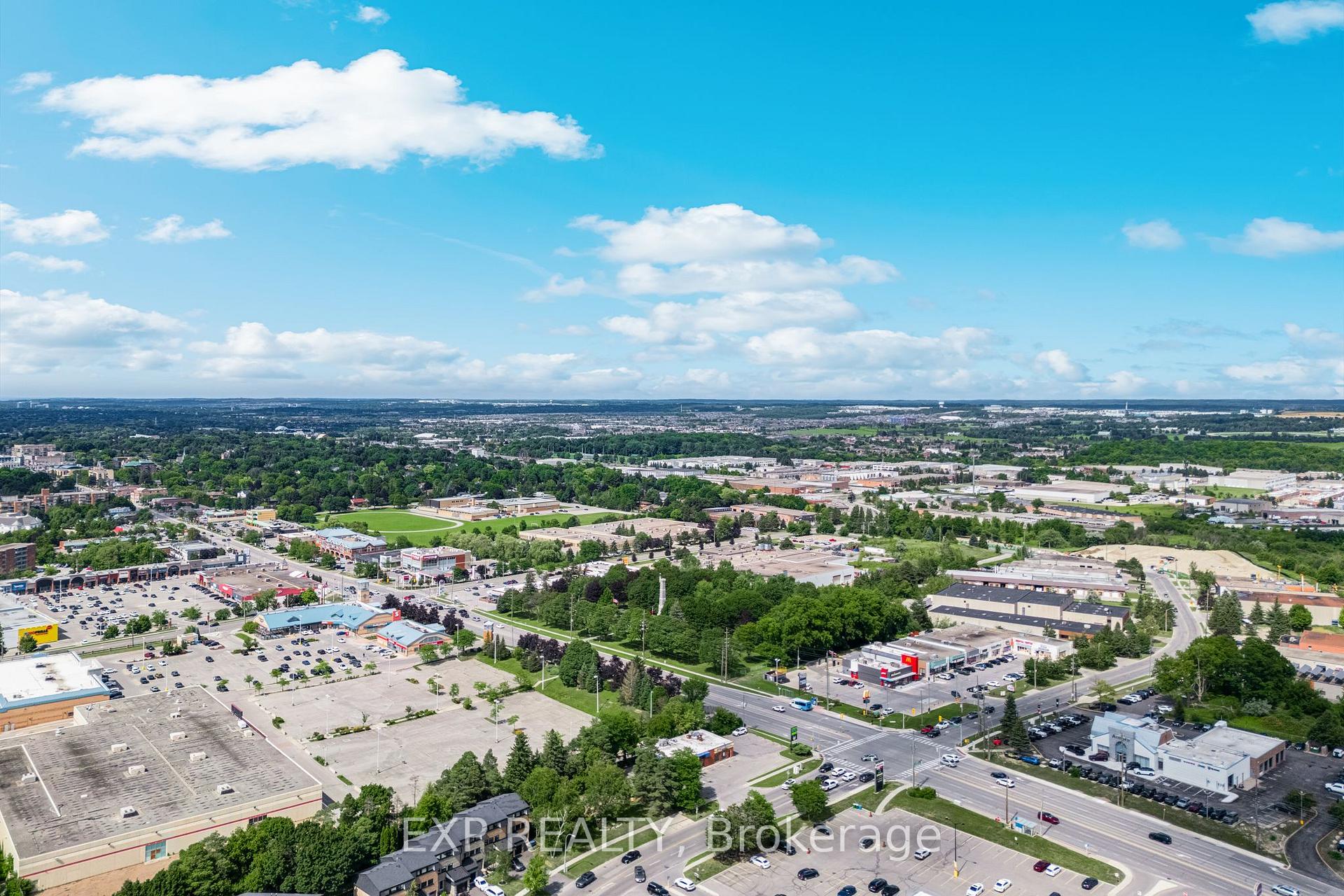 Photo 46 of 6 Poplar Crescent, Aurora, Aurora Highlands — HOMEH