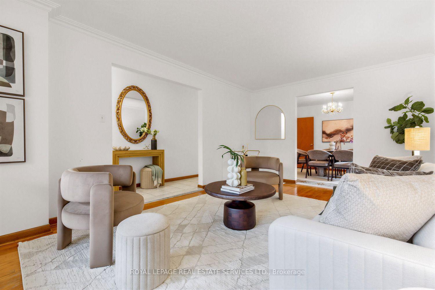 Photo 6 of 39 Albertus Avenue, Toronto, Lawrence Park South — HOMEH