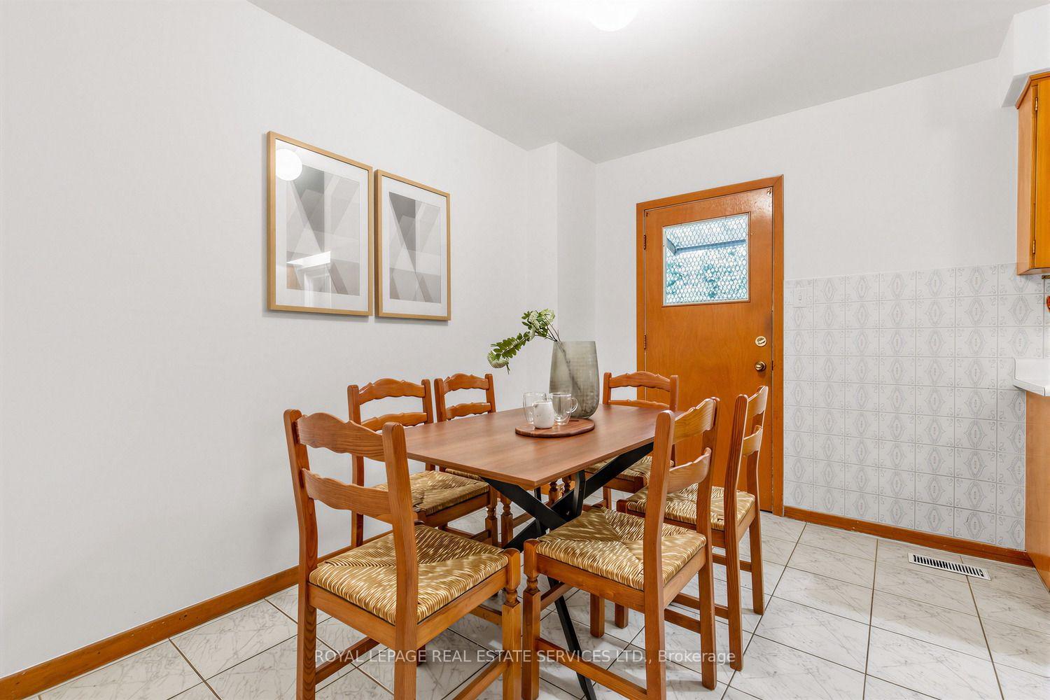 Photo 13 of 39 Albertus Avenue, Toronto, Lawrence Park South — HOMEH