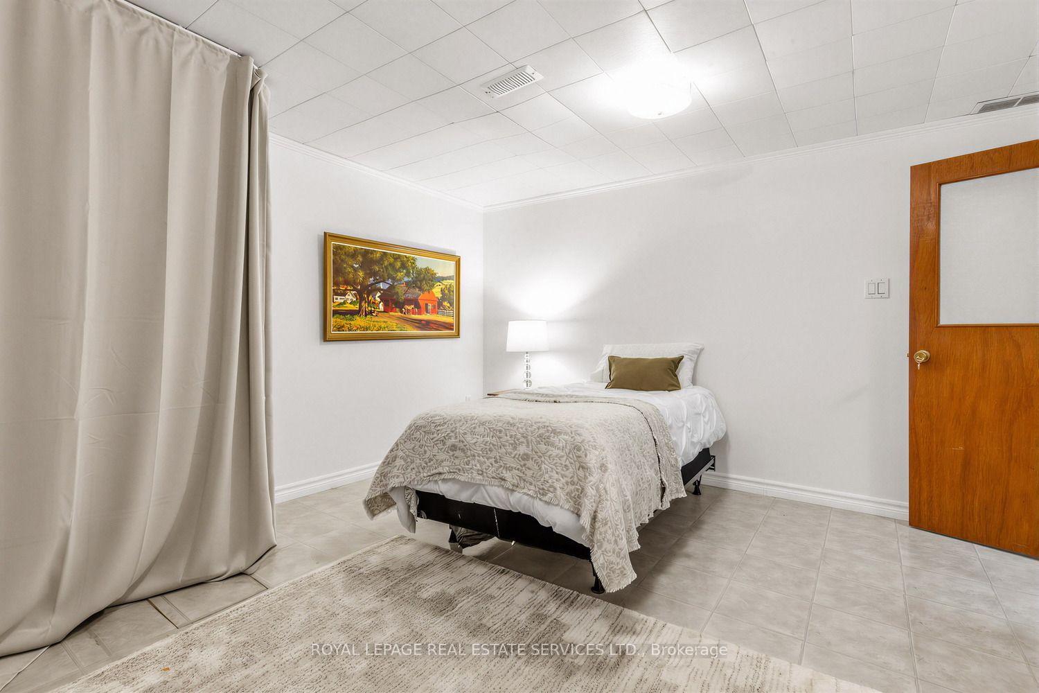 Photo 25 of 39 Albertus Avenue, Toronto, Lawrence Park South — HOMEH