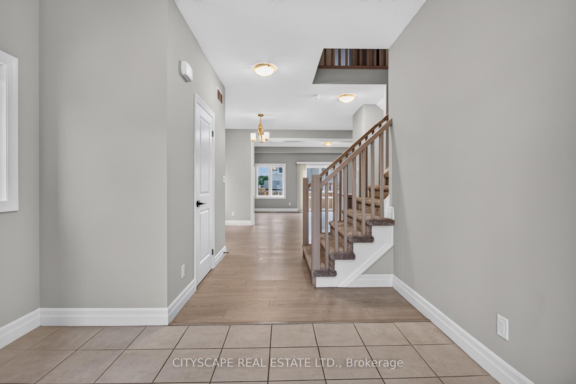 Photo 6 of 68 Davidson Drive W, Stratford — HOMEH