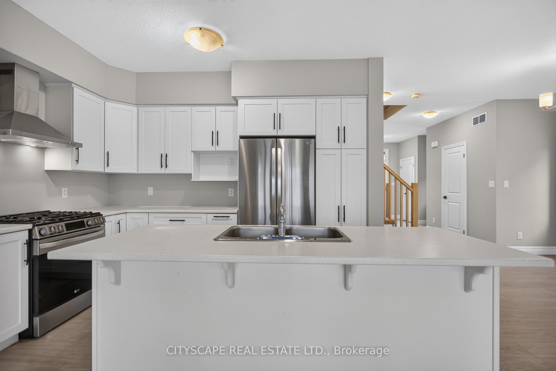 Photo 8 of 68 Davidson Drive W, Stratford — HOMEH