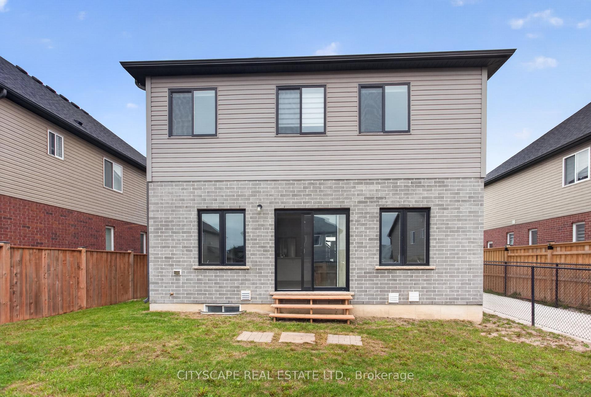 Photo 47 of 68 Davidson Drive W, Stratford — HOMEH