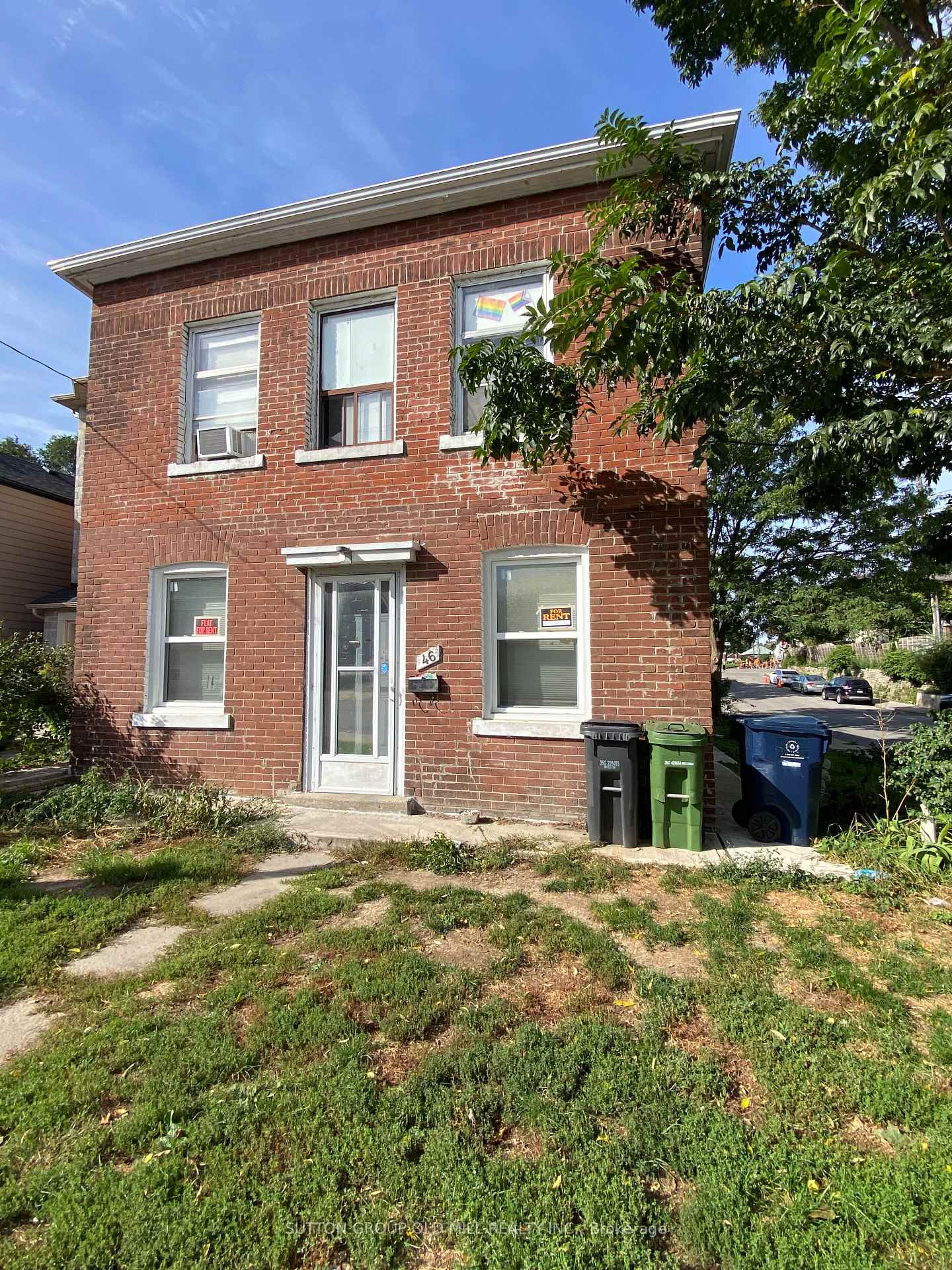 Photo 2 of 46 Rockcliffe Boulevard, Toronto, Rockcliffe-Smythe — HOMEH