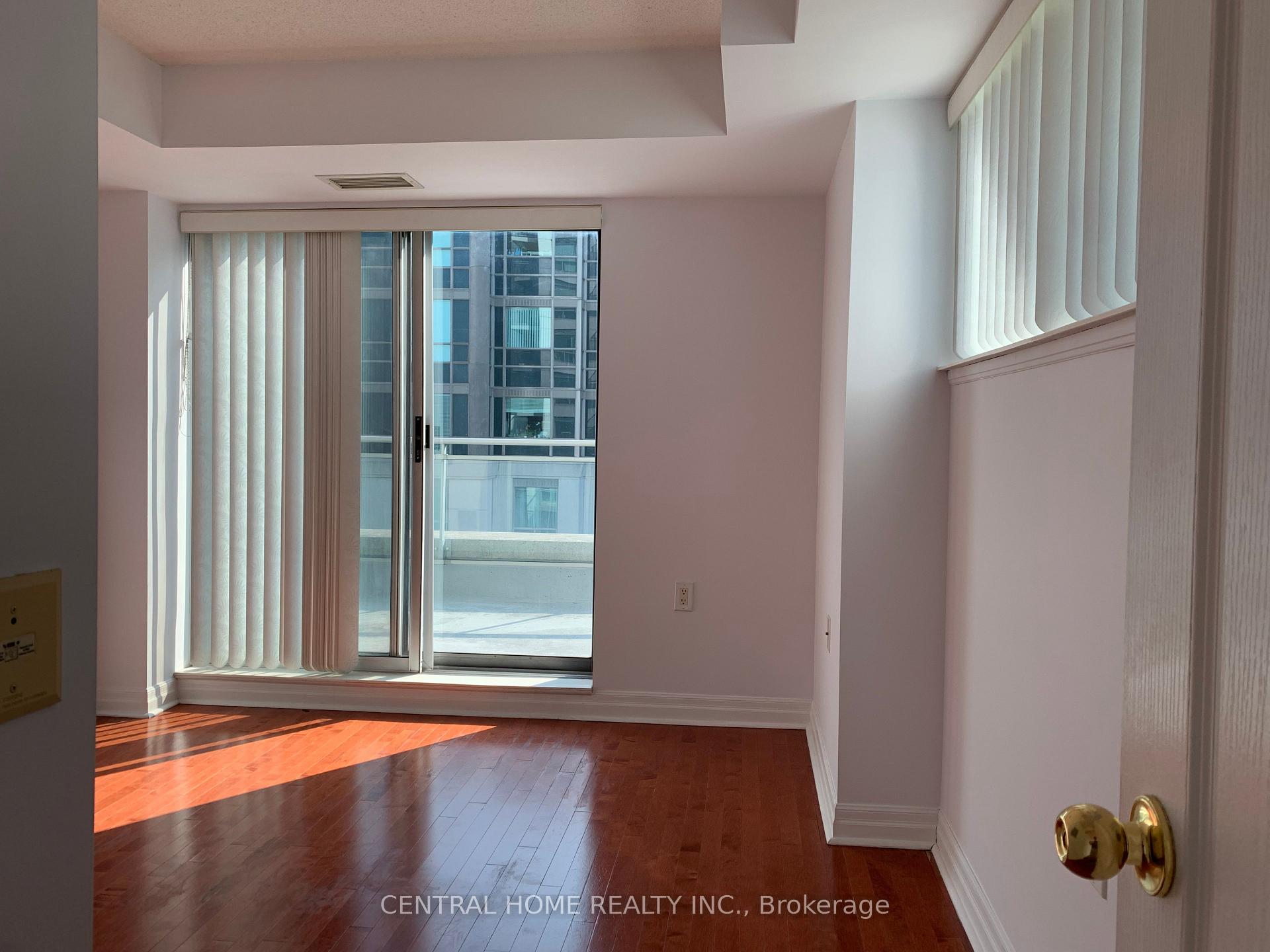 Photo 6 of Unit 2203, 21 Hillcrest Avenue, North York, Willowdale East — HOMEH
