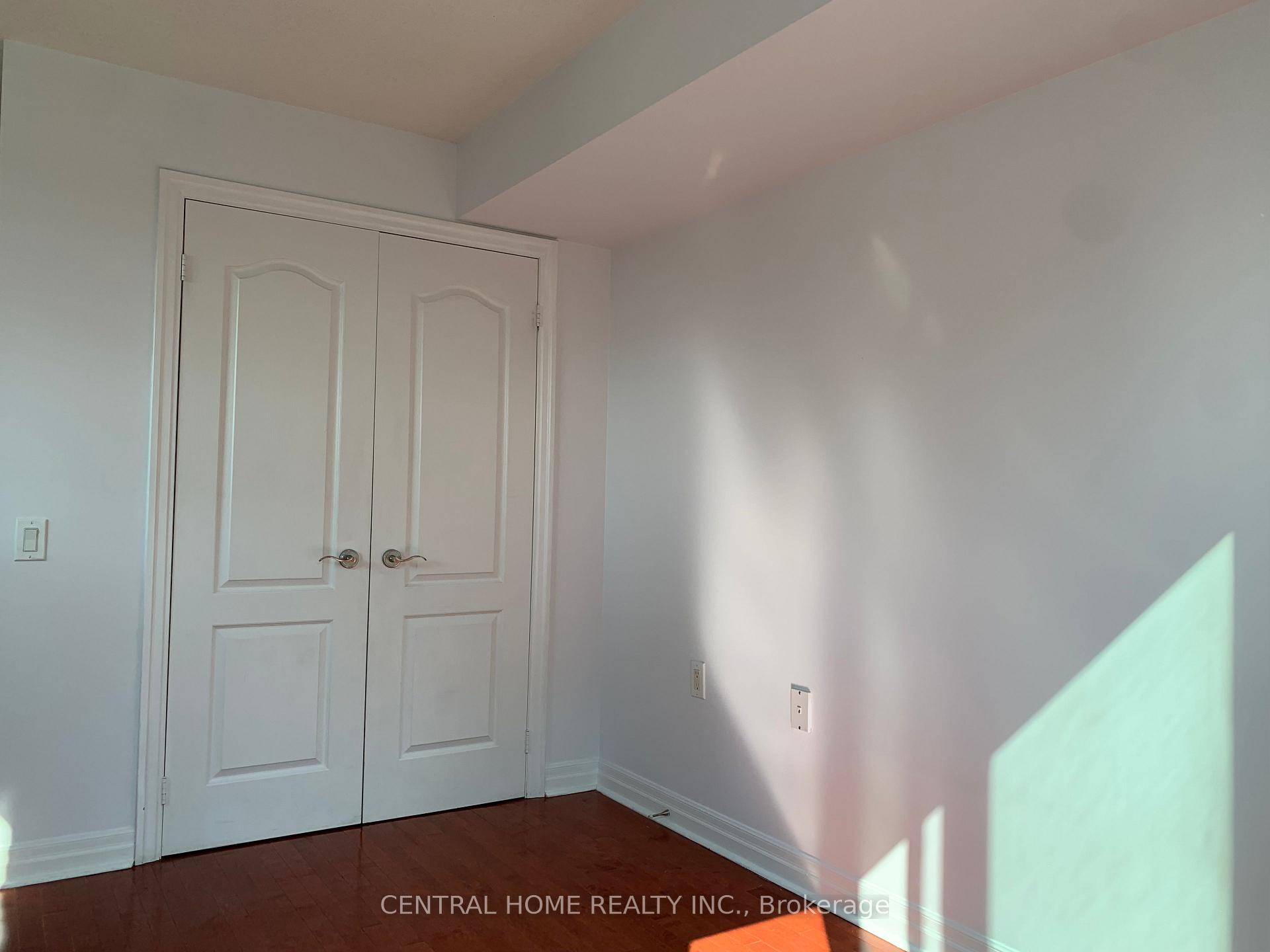 Photo 10 of Unit 2203, 21 Hillcrest Avenue, North York, Willowdale East — HOMEH