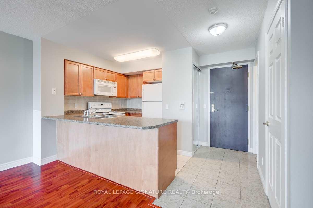 Photo 2 of Unit 509, 51 Lower Simcoe Street, Toronto, Waterfront Communities — HOMEH