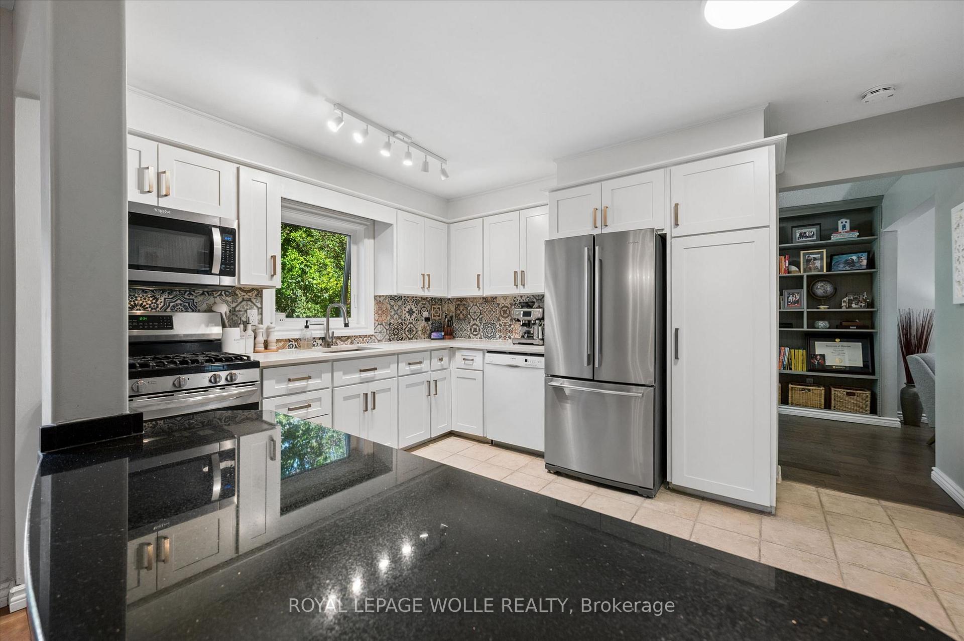 Photo 11 of 134 Bechtel Drive, Kitchener, Pioneer Park — HOMEH