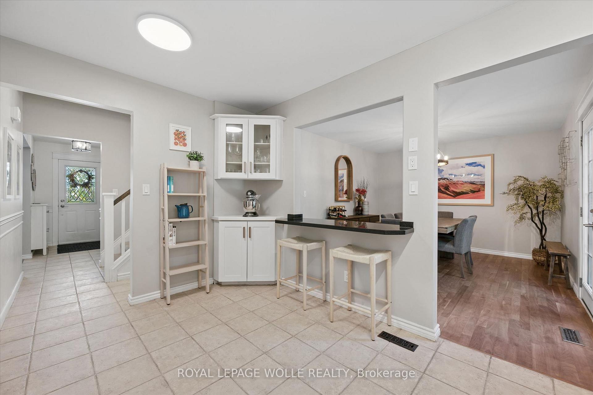 Photo 14 of 134 Bechtel Drive, Kitchener, Pioneer Park — HOMEH