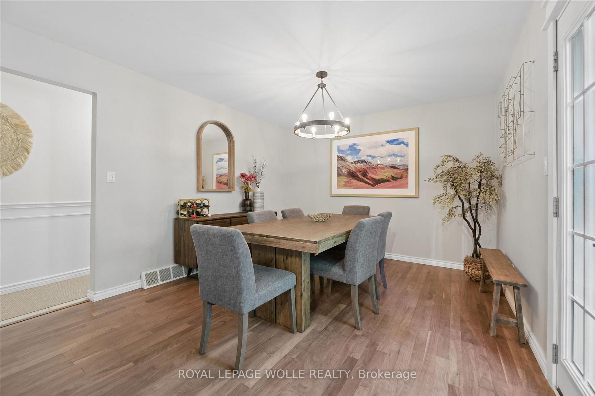 Photo 16 of 134 Bechtel Drive, Kitchener, Pioneer Park — HOMEH