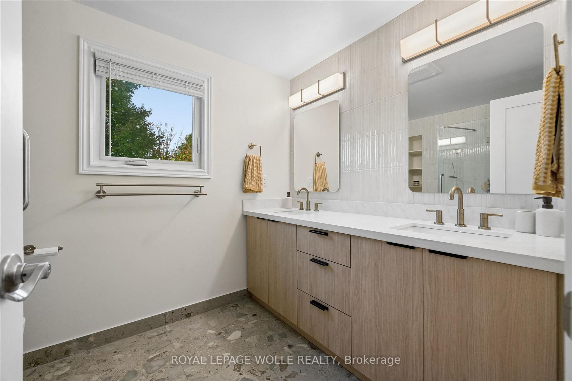 Photo 22 of 134 Bechtel Drive, Kitchener, Pioneer Park — HOMEH