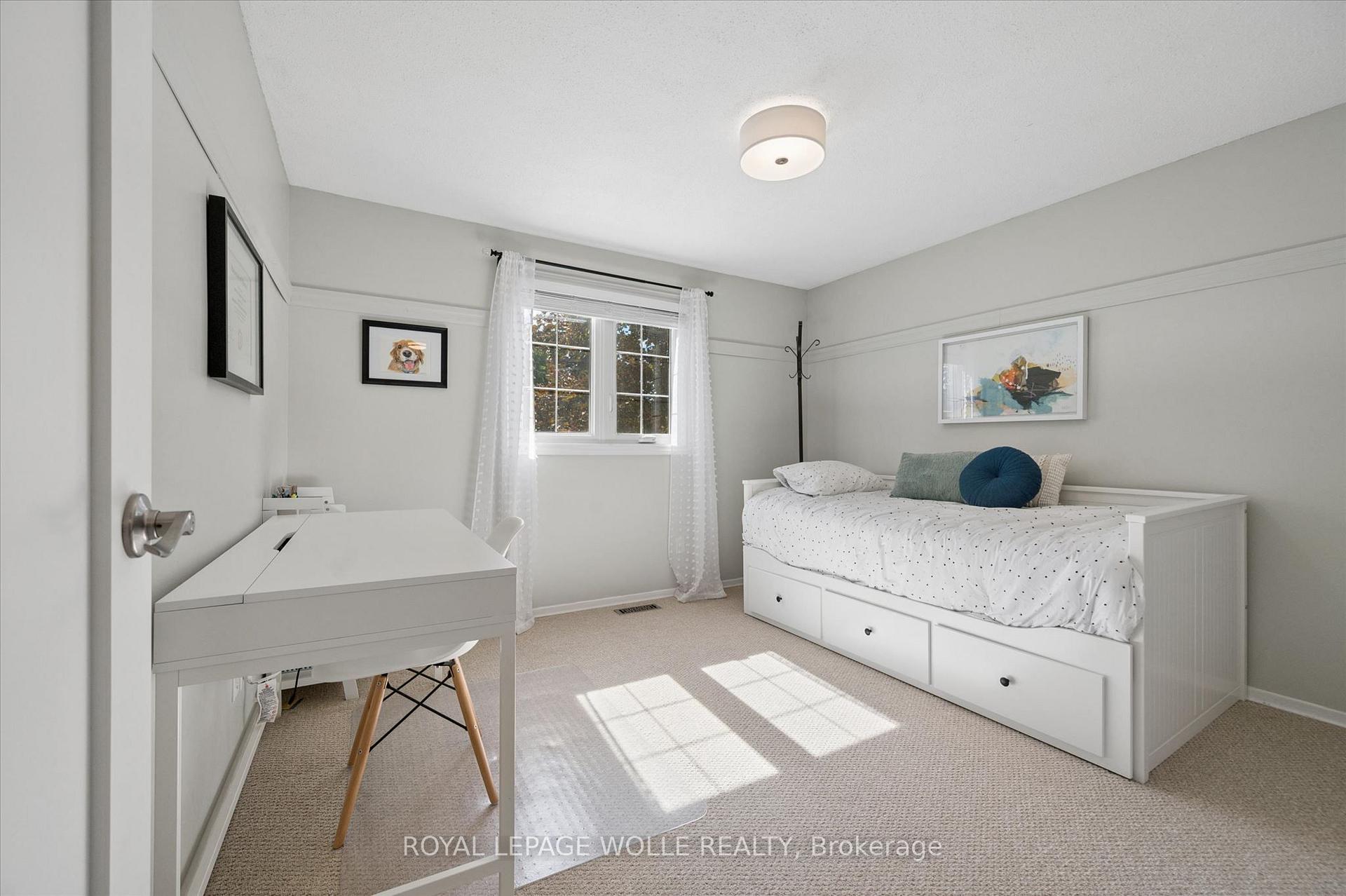 Photo 26 of 134 Bechtel Drive, Kitchener, Pioneer Park — HOMEH