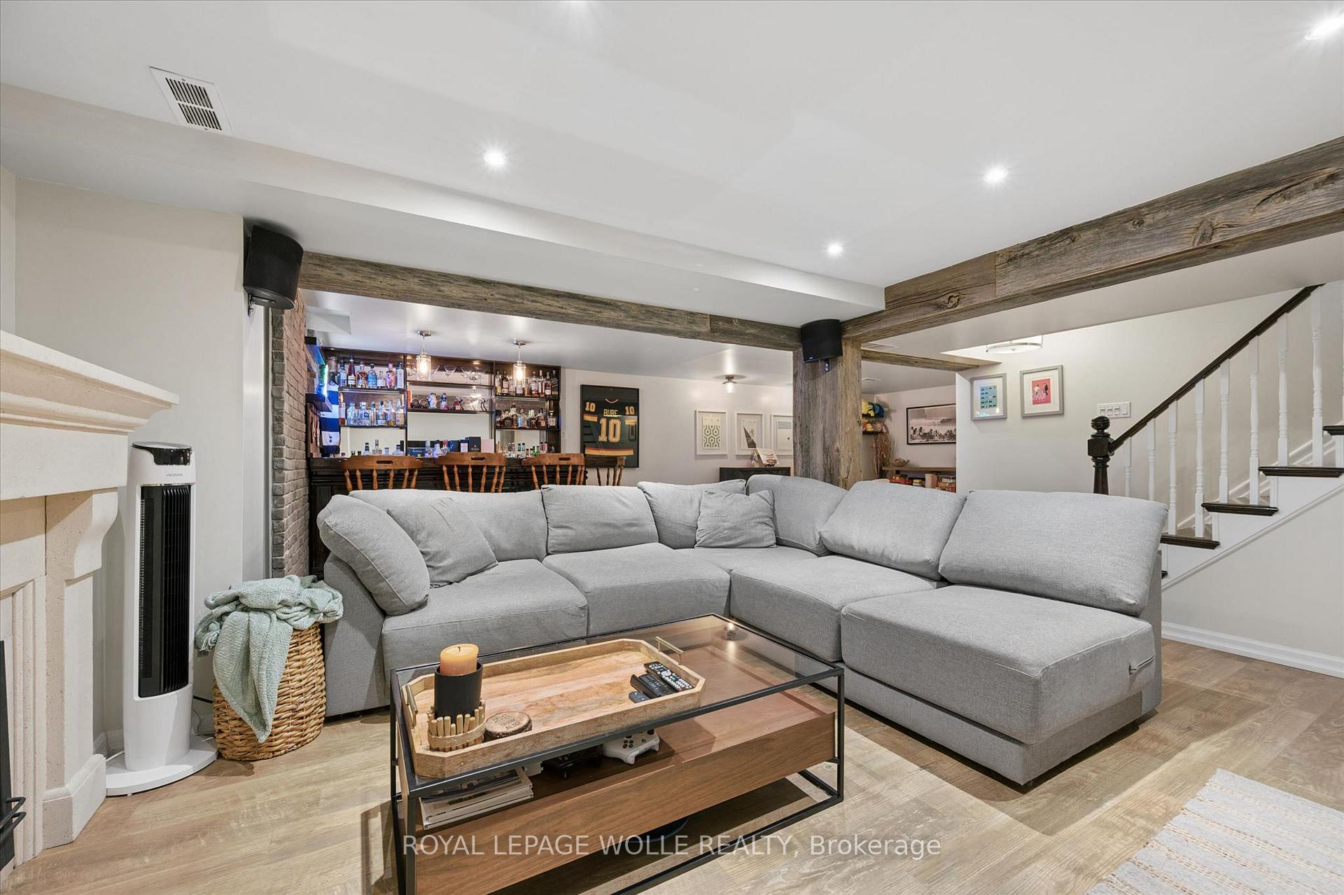 Photo 31 of 134 Bechtel Drive, Kitchener, Pioneer Park — HOMEH