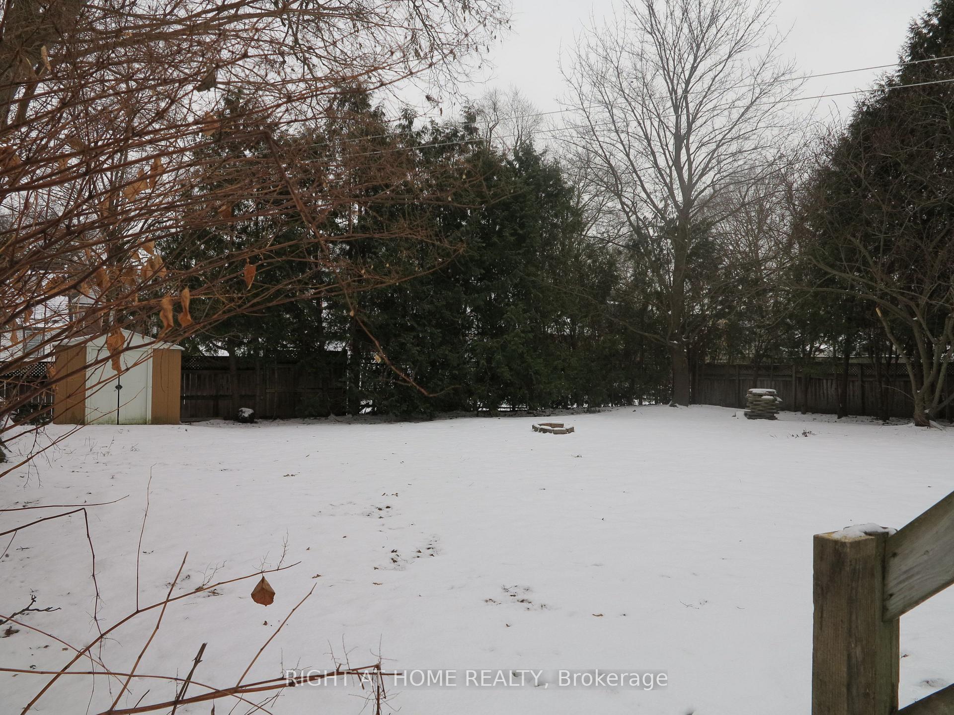 Photo 15 of 129 Walnut Street, London, North N — HOMEH