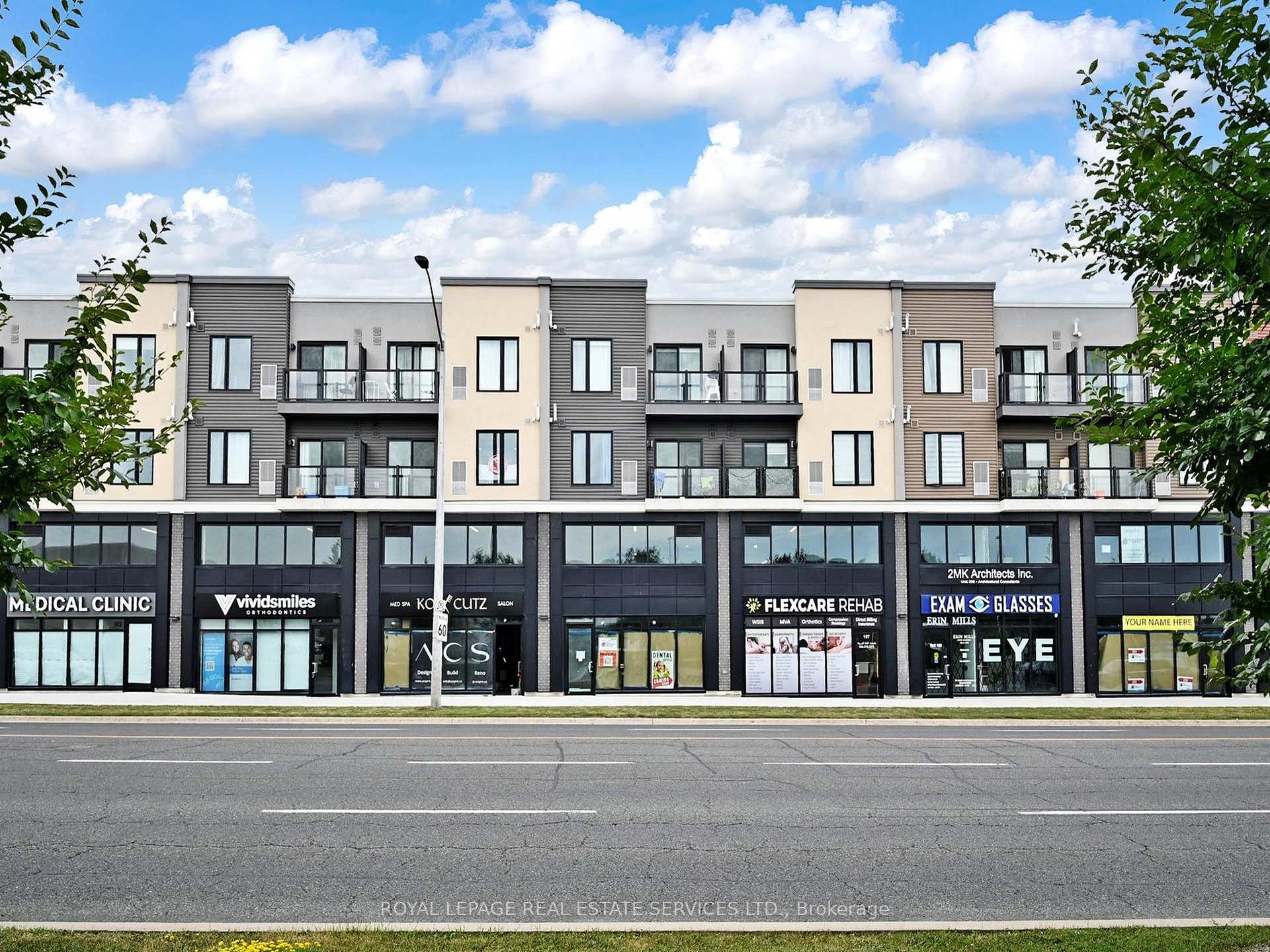 Photo of Unit 417, 3401 Ridgeway Drive E
