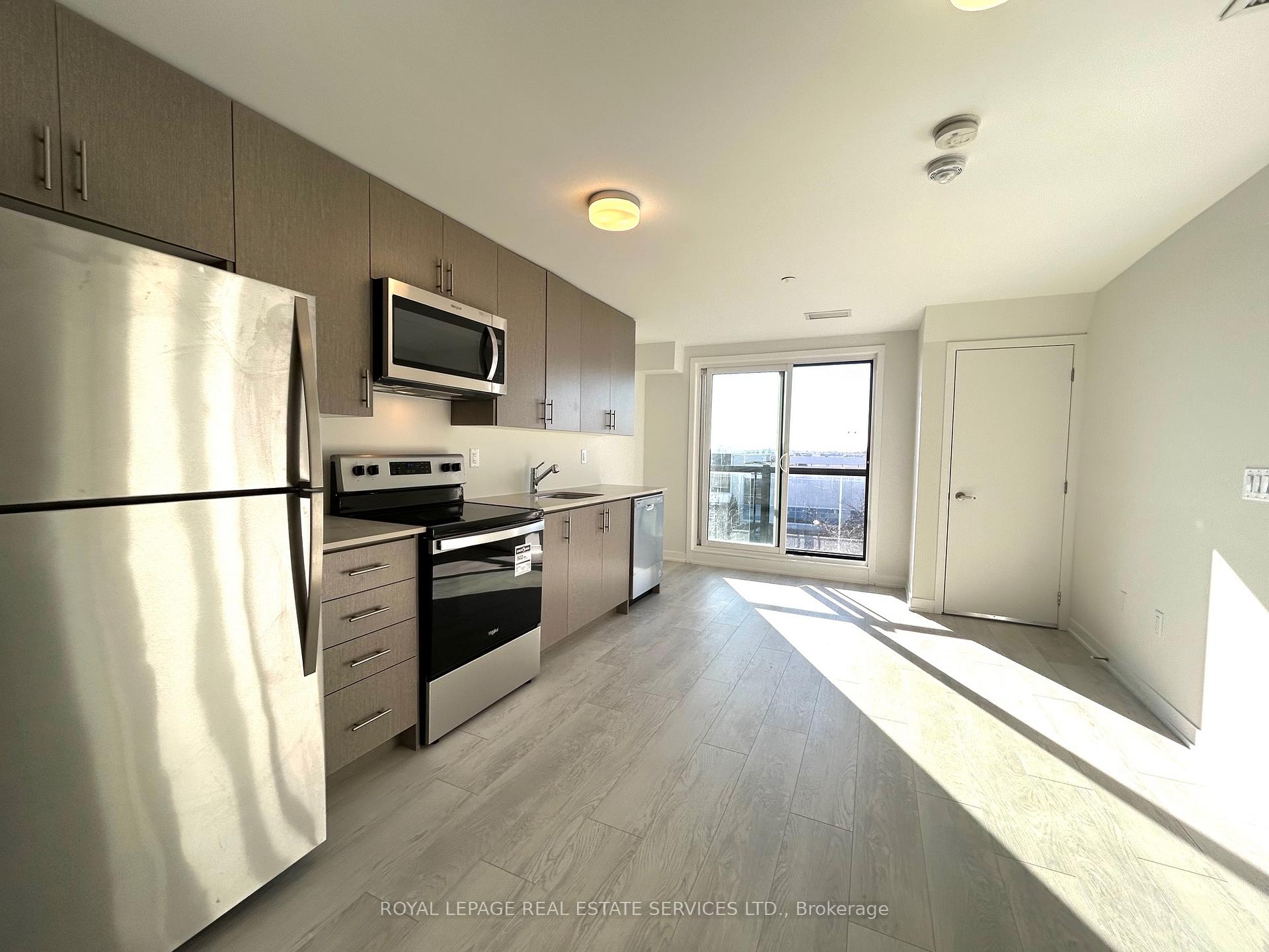 Photo 4 of Unit 417, 3401 Ridgeway Drive E, Mississauga, Erin Mills — HOMEH