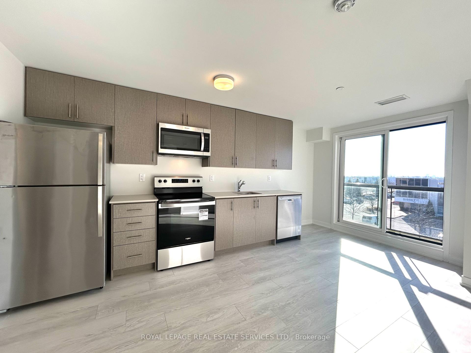 Photo 5 of Unit 417, 3401 Ridgeway Drive E, Mississauga, Erin Mills — HOMEH
