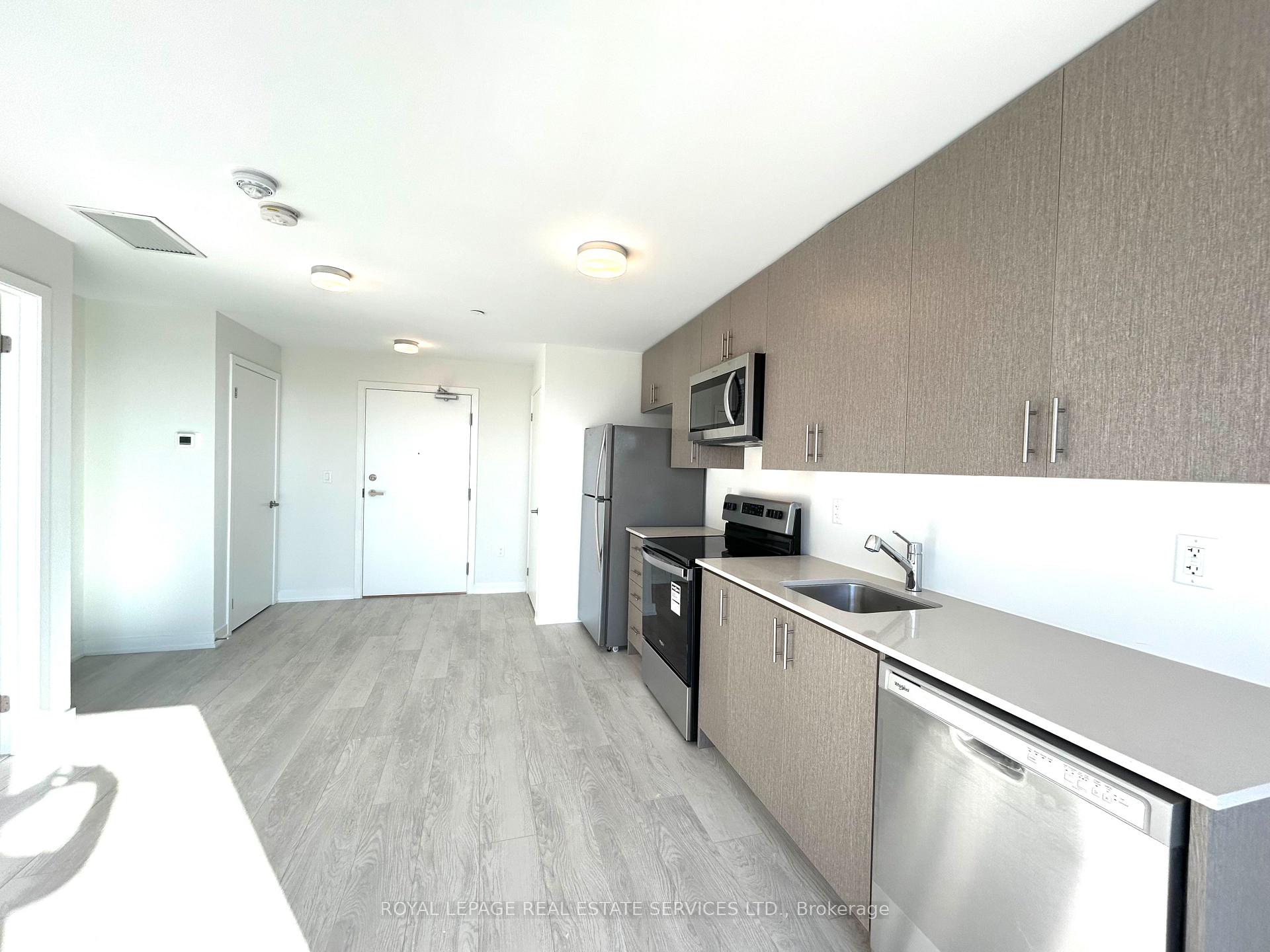 Photo 6 of Unit 417, 3401 Ridgeway Drive E, Mississauga, Erin Mills — HOMEH