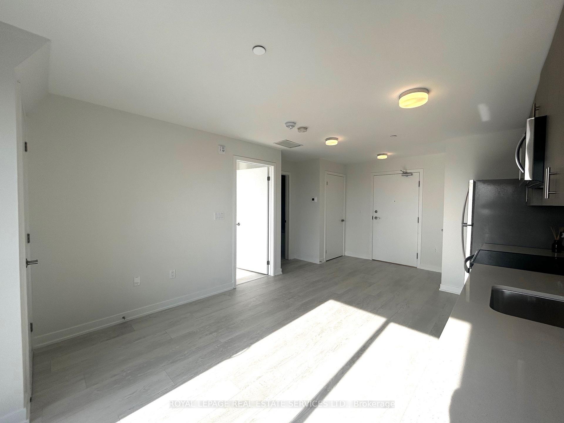 Photo 12 of Unit 417, 3401 Ridgeway Drive E, Mississauga, Erin Mills — HOMEH
