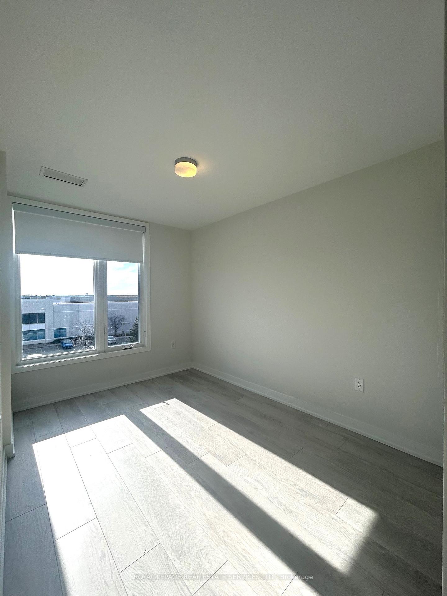 Photo 16 of Unit 417, 3401 Ridgeway Drive E, Mississauga, Erin Mills — HOMEH