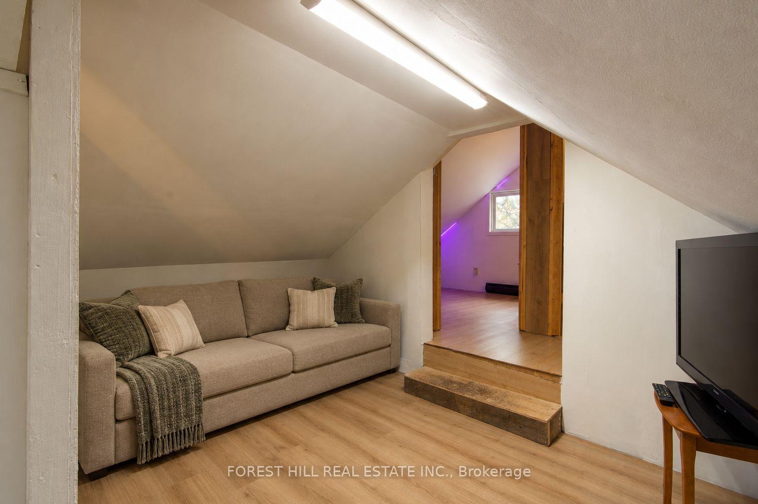 Photo 14 of 240 Britannia Road, Huntsville, Brunel — HOMEH