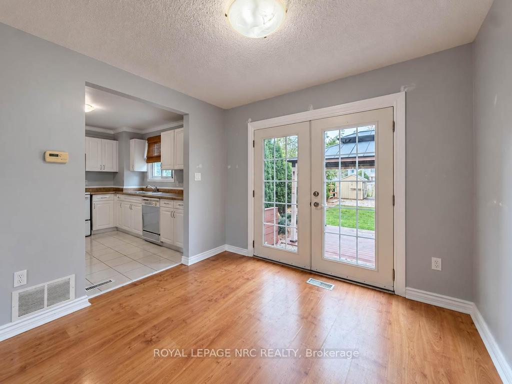 Photo 8 of 51 Stanmary Drive, St. Catharines, Fairview — HOMEH