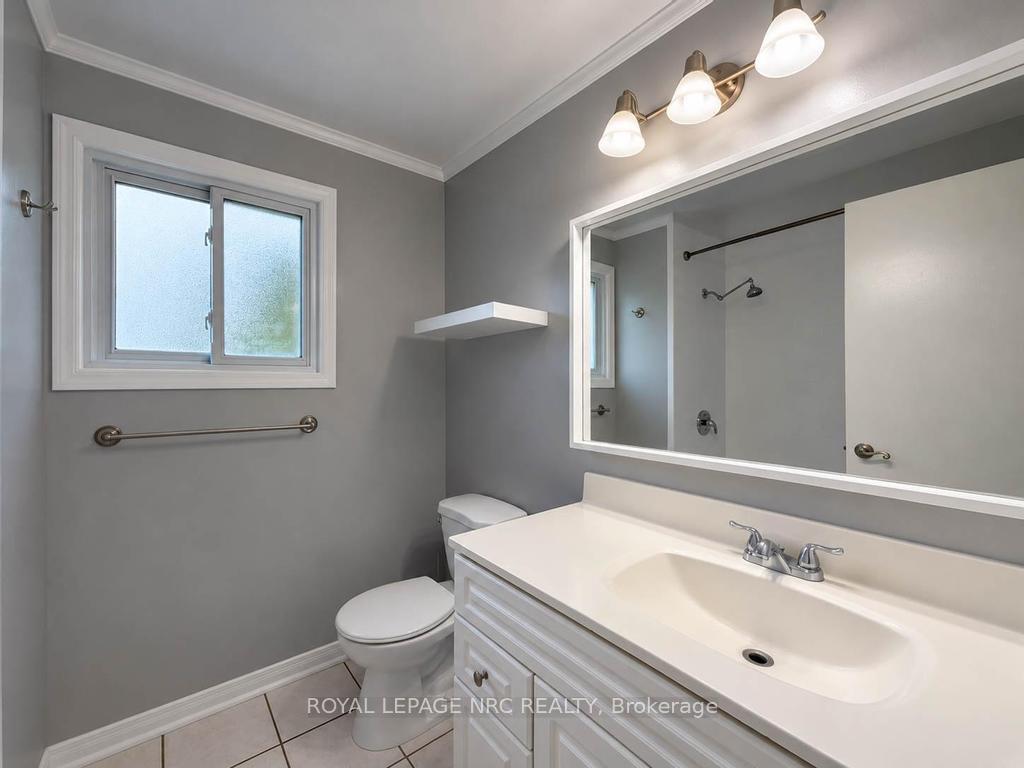 Photo 20 of 51 Stanmary Drive, St. Catharines, Fairview — HOMEH
