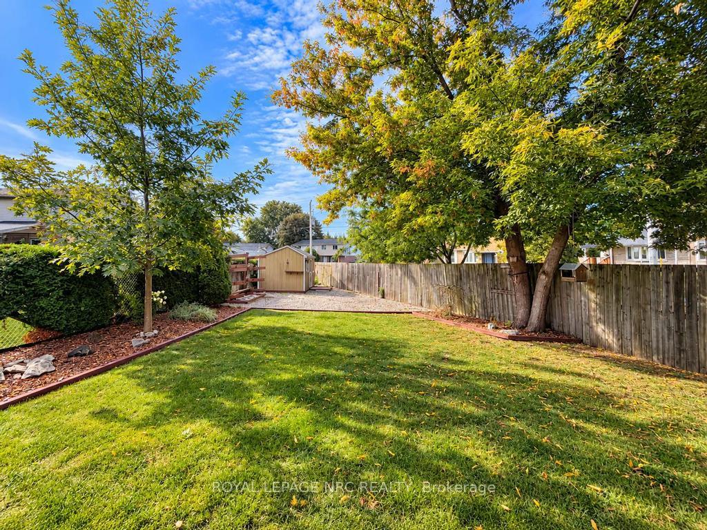 Photo 31 of 51 Stanmary Drive, St. Catharines, Fairview — HOMEH