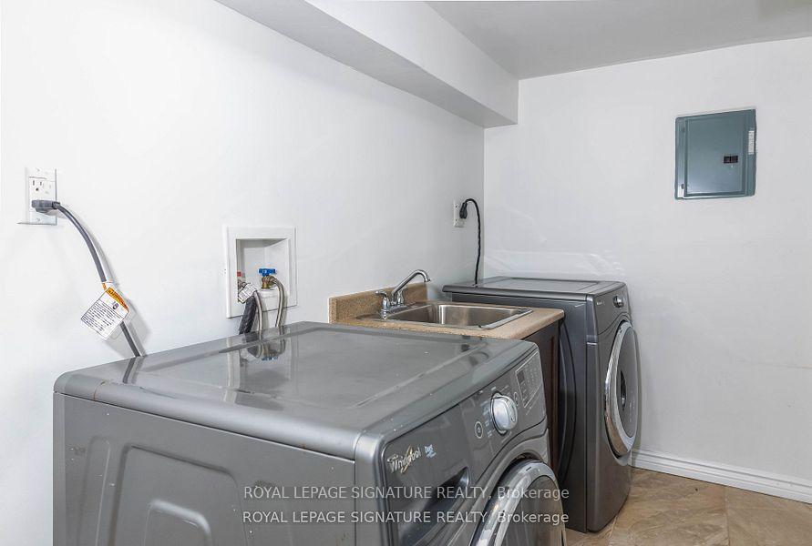 Photo 11 of Unit Lower, 11 Celestial Court, Brampton, Fletcher's Meadow — HOMEH