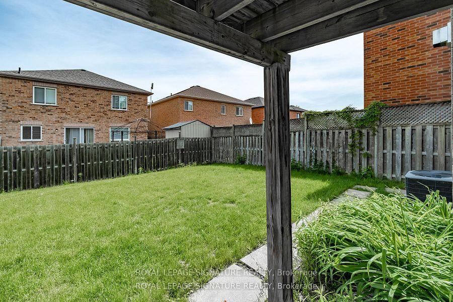 Photo 14 of Unit Lower, 11 Celestial Court, Brampton, Fletcher's Meadow — HOMEH