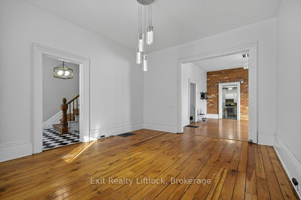 Photo 6 of 212 Barnardo Avenue, Peterborough, Northcrest Ward 5 — HOMEH