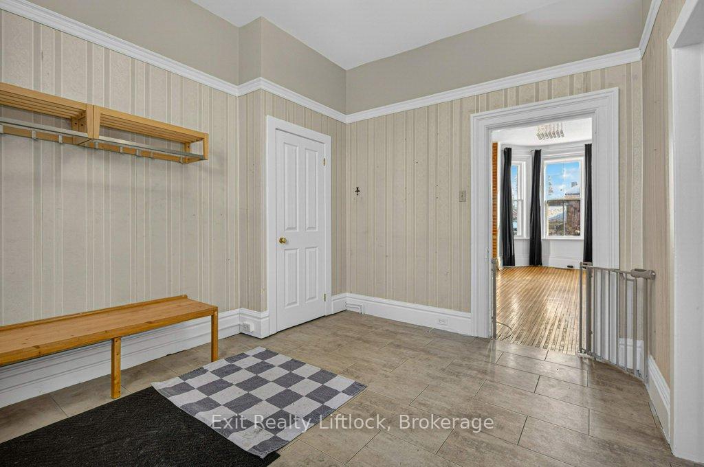 Photo 8 of 212 Barnardo Avenue, Peterborough, Northcrest Ward 5 — HOMEH